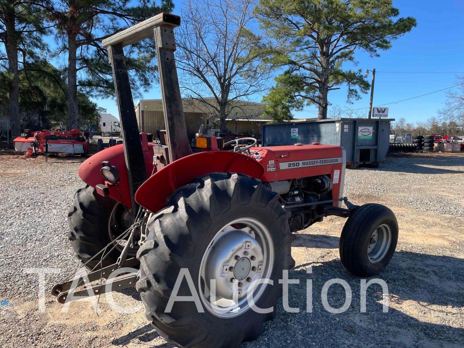 Massey Ferguson 250 2WD Farm Tractor - Image 5 of 34