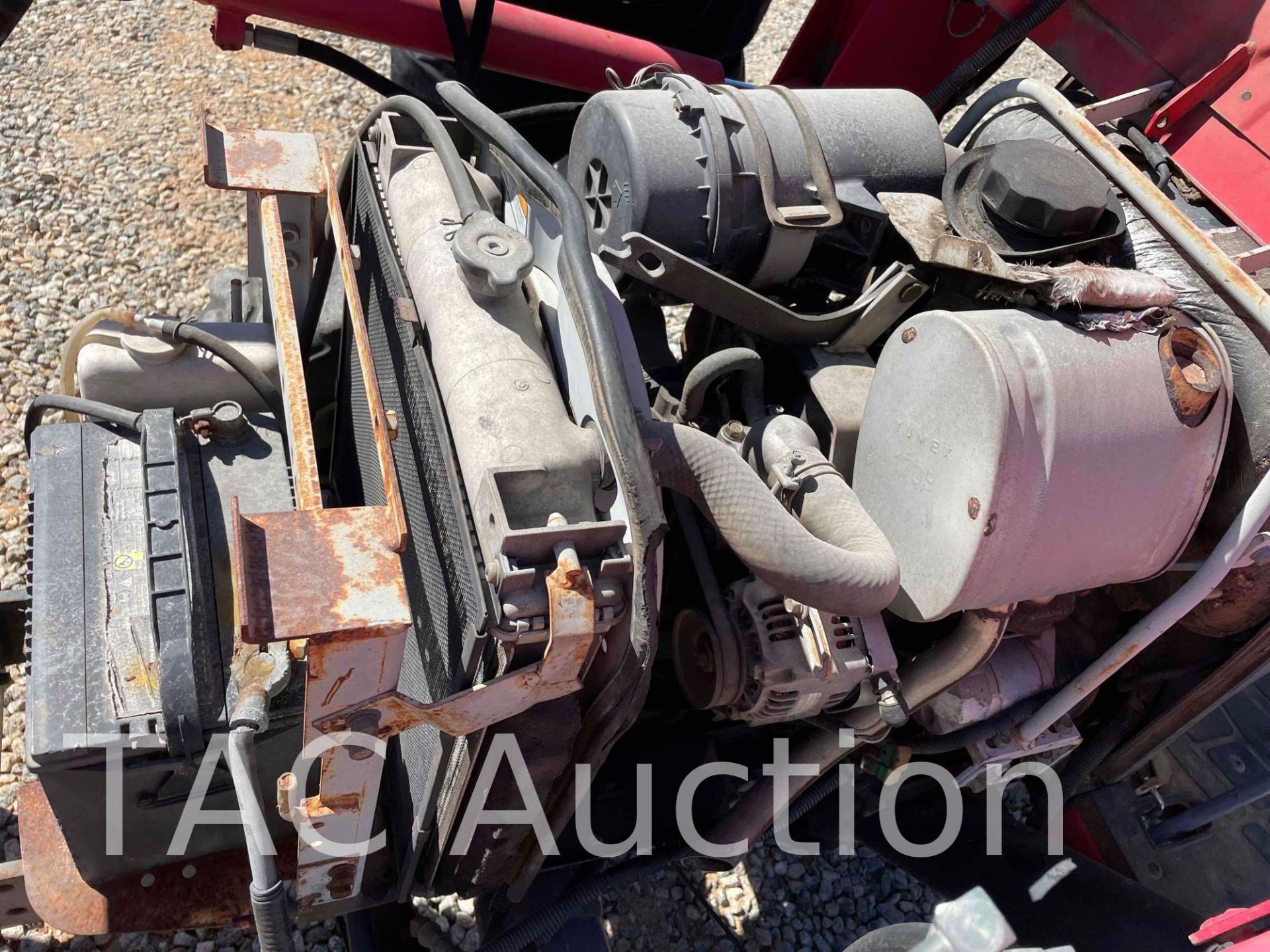 Massey Ferguson 1528 Tractor W/ Front End Loader - Image 27 of 44