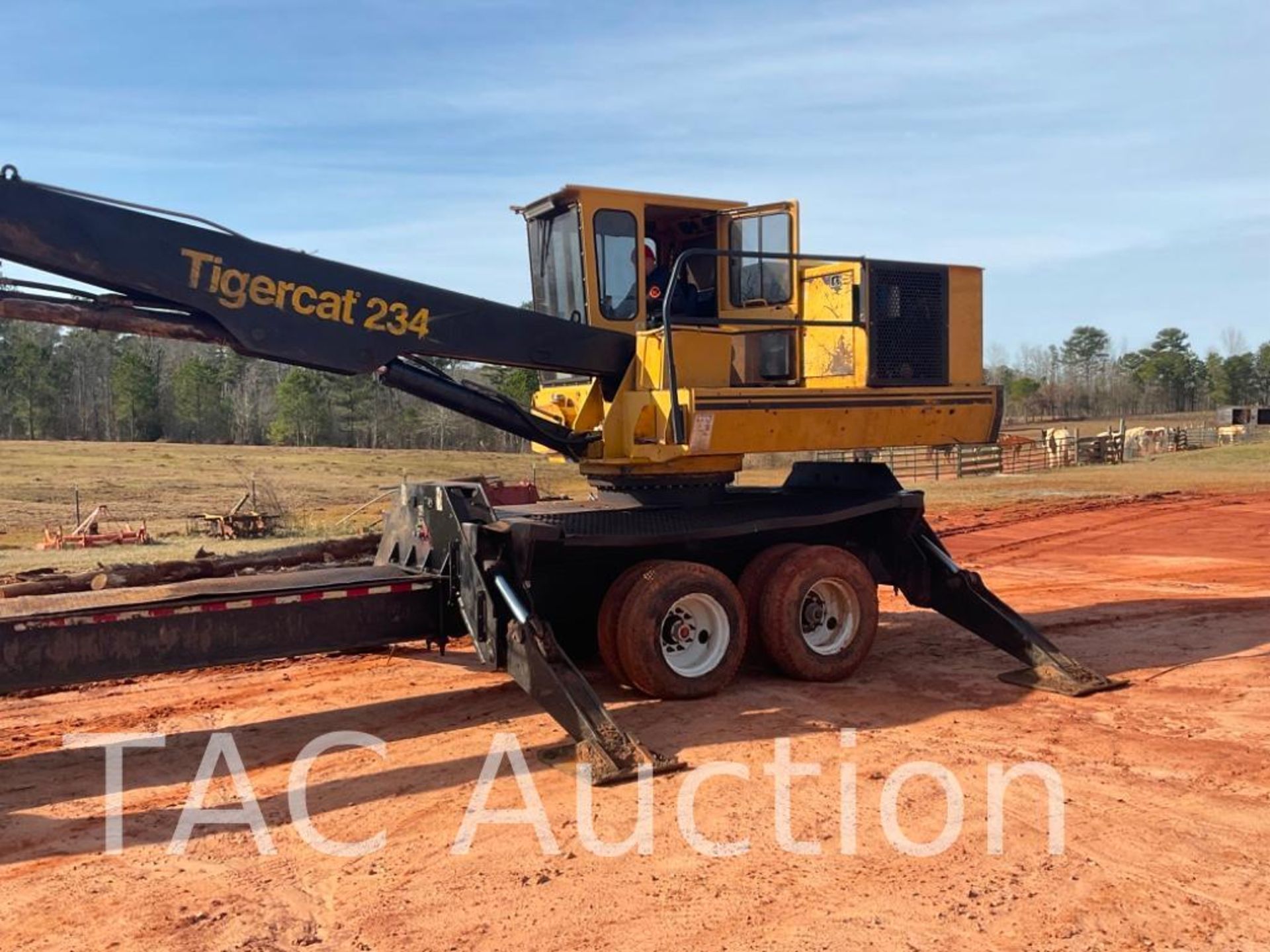 2013 Tigercat 234 Trailer Mounted Log Loader - Image 2 of 25