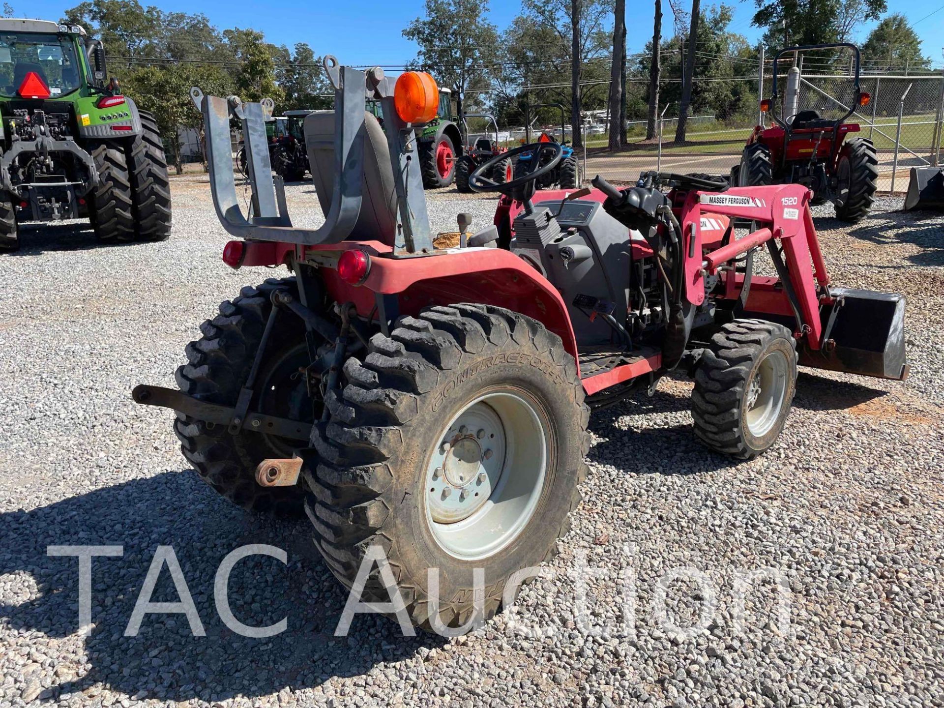 Massey Ferguson 1528 Tractor W/ Front End Loader - Image 5 of 44