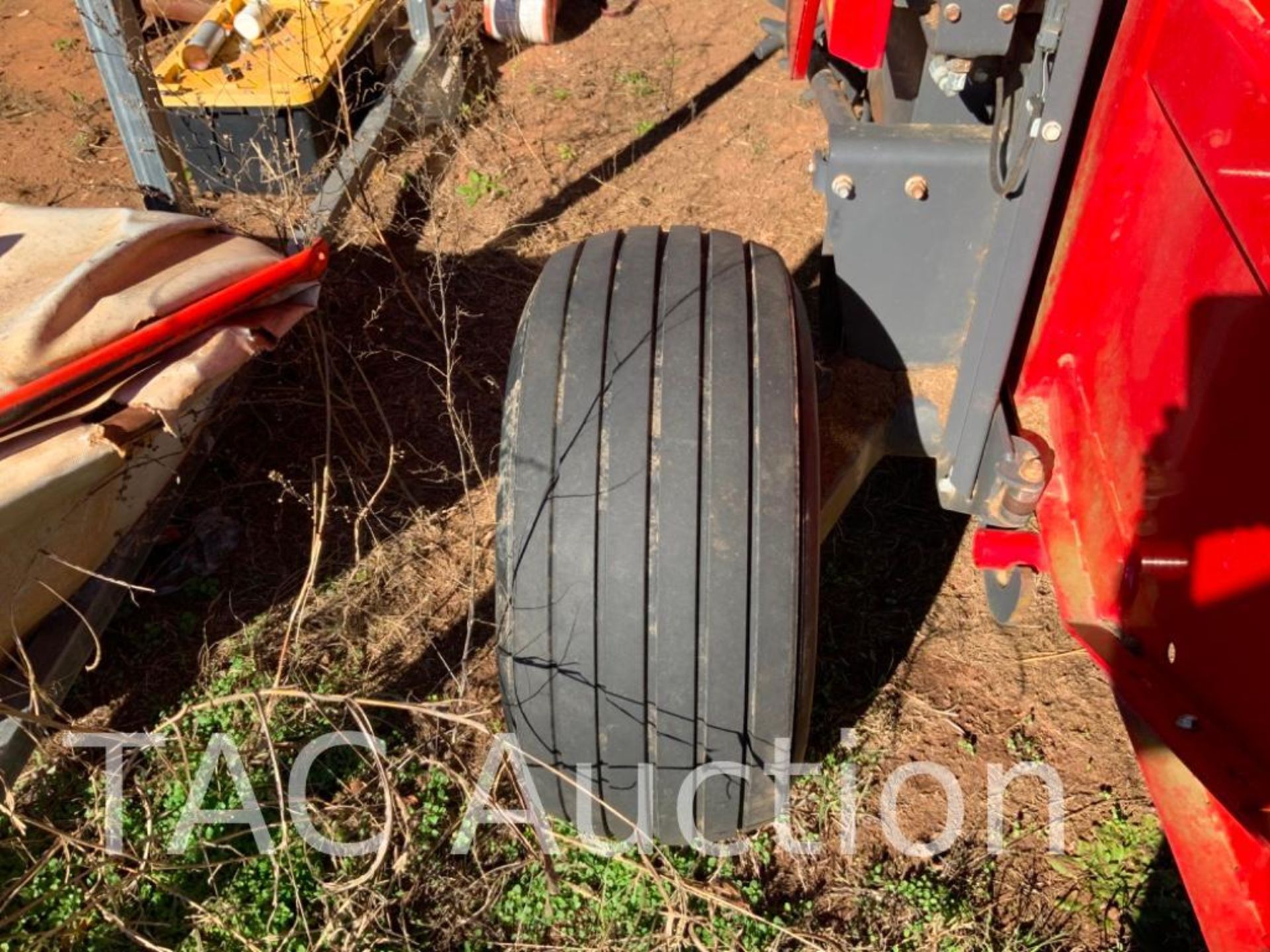 Massey Ferguson 1745 Round Hay Baler - Image 18 of 22