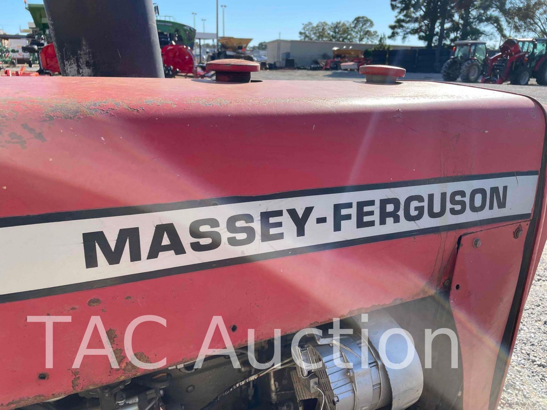 Massey Ferguson 240 Tractor - Image 21 of 22