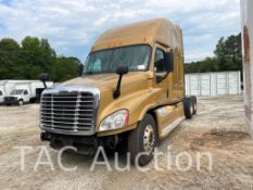 2012 Freightliner Cascadia Sleeper Truck