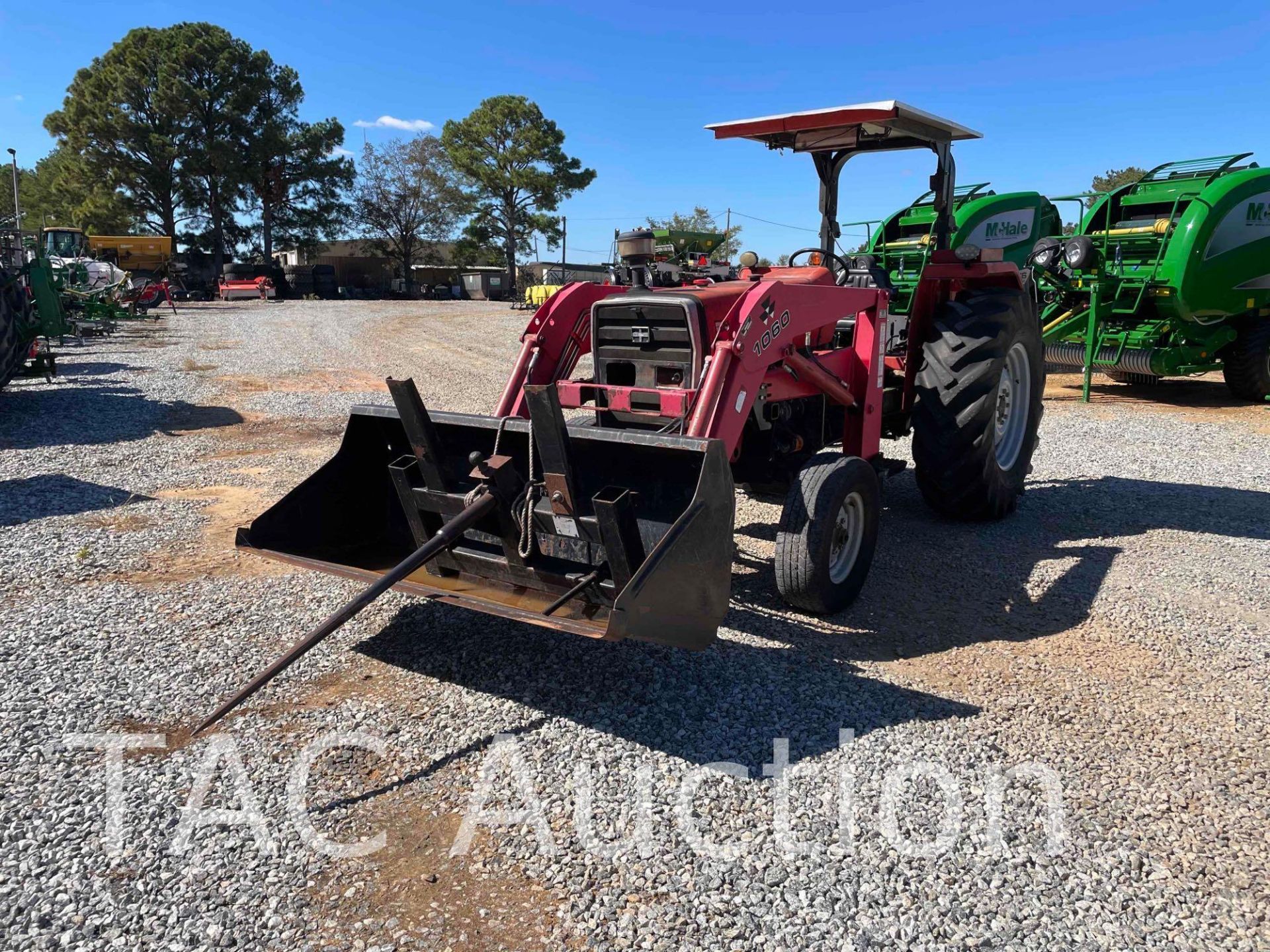 Massey Ferguson 281 Tractor W/ Front End Loader