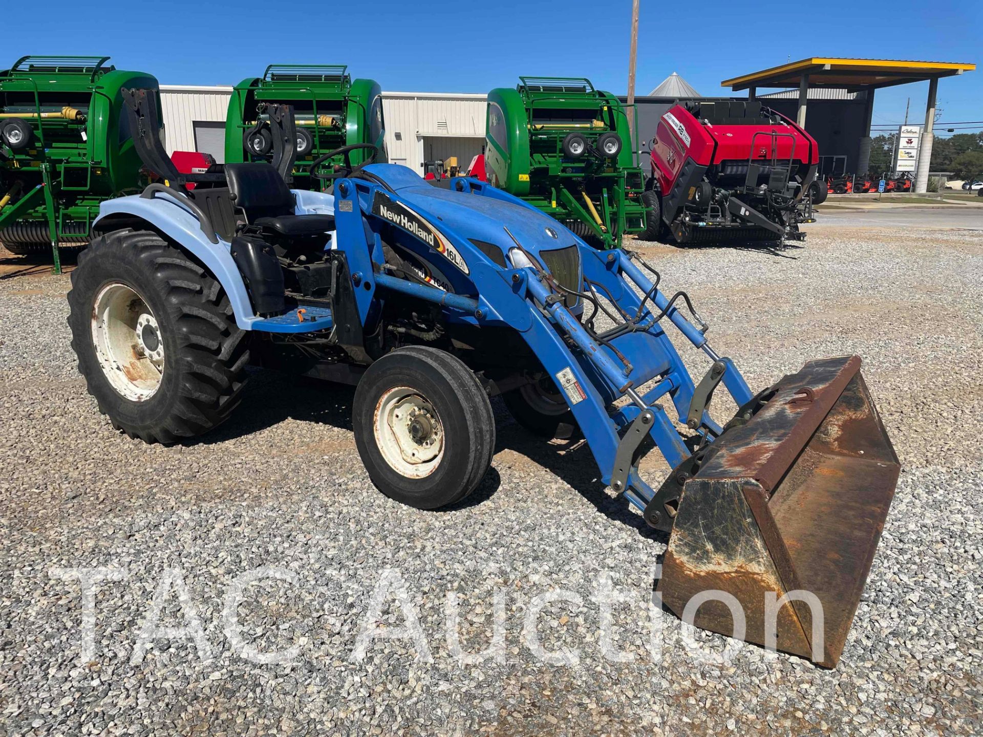 New Holland TC40A 4x4 Tractor W/ Front End Loader - Image 7 of 35