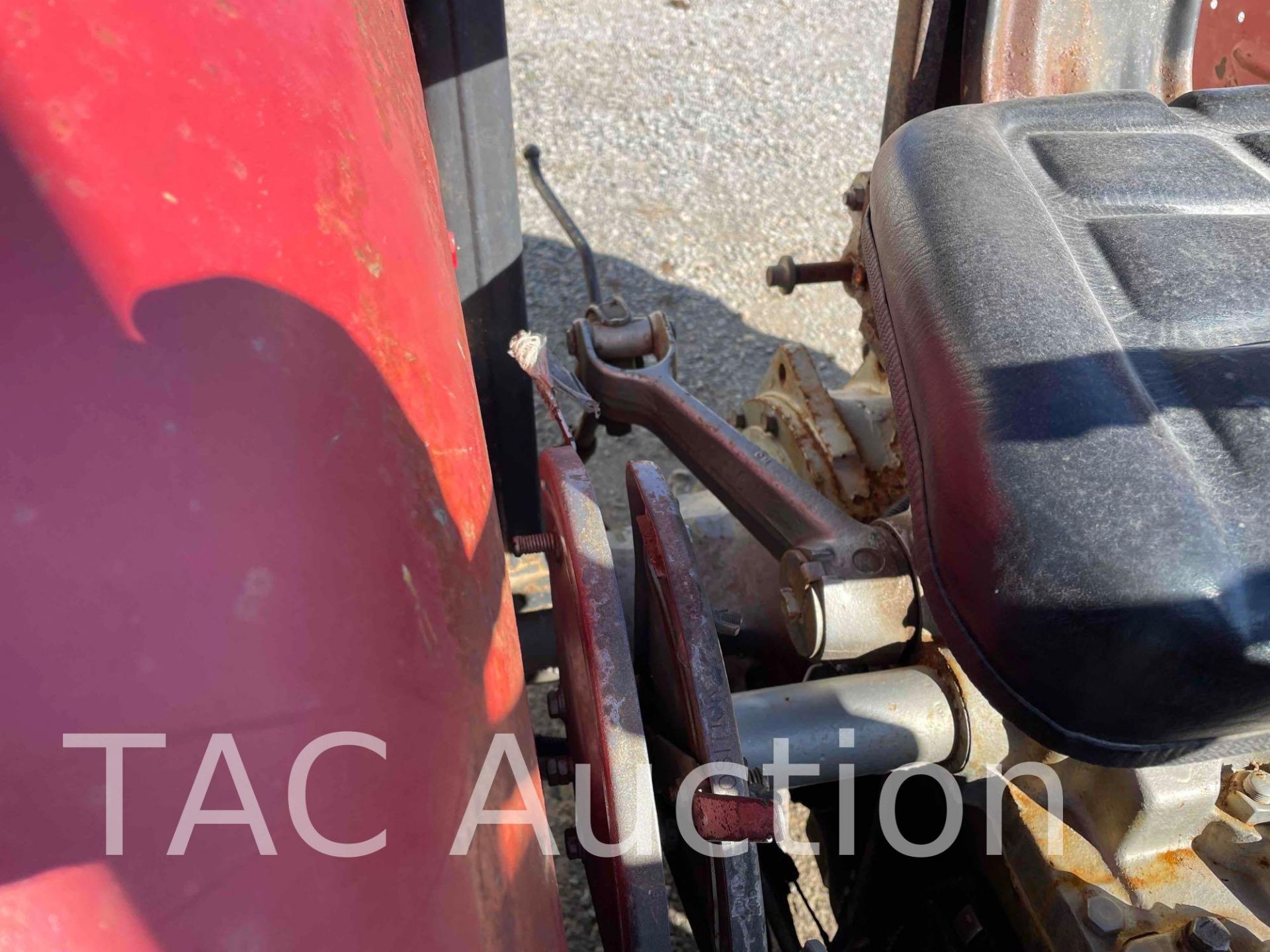 Massey Ferguson 240 Tractor - Image 14 of 22