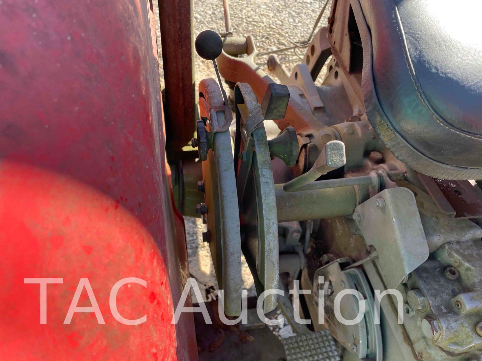 Massey Ferguson 250 2WD Farm Tractor - Image 24 of 34