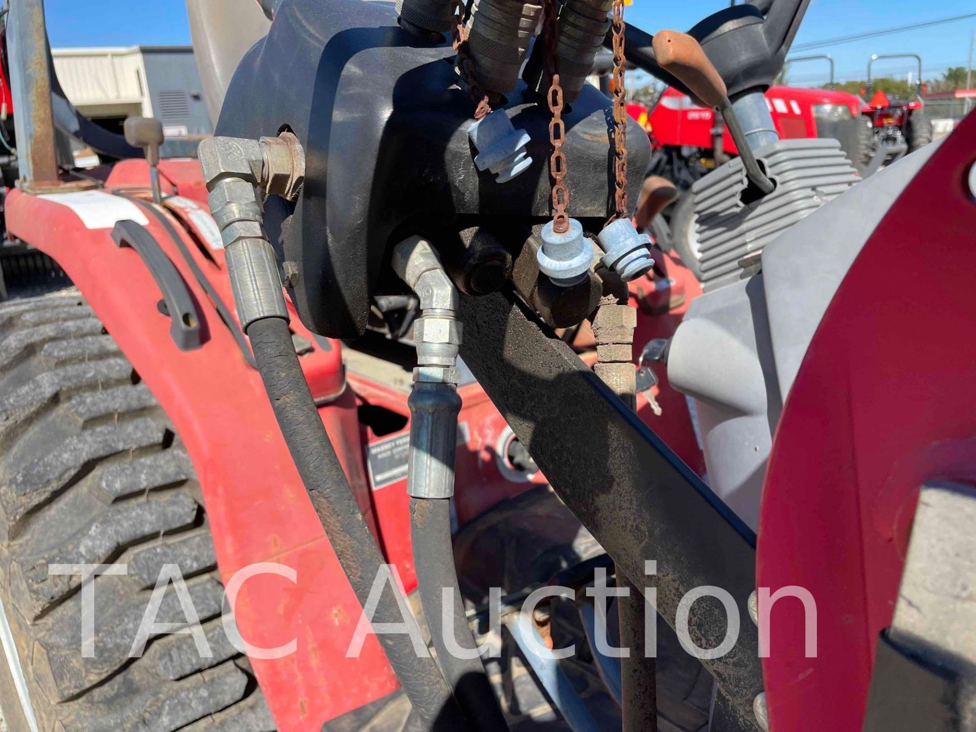Massey Ferguson 1528 Tractor W/ Front End Loader - Image 32 of 44