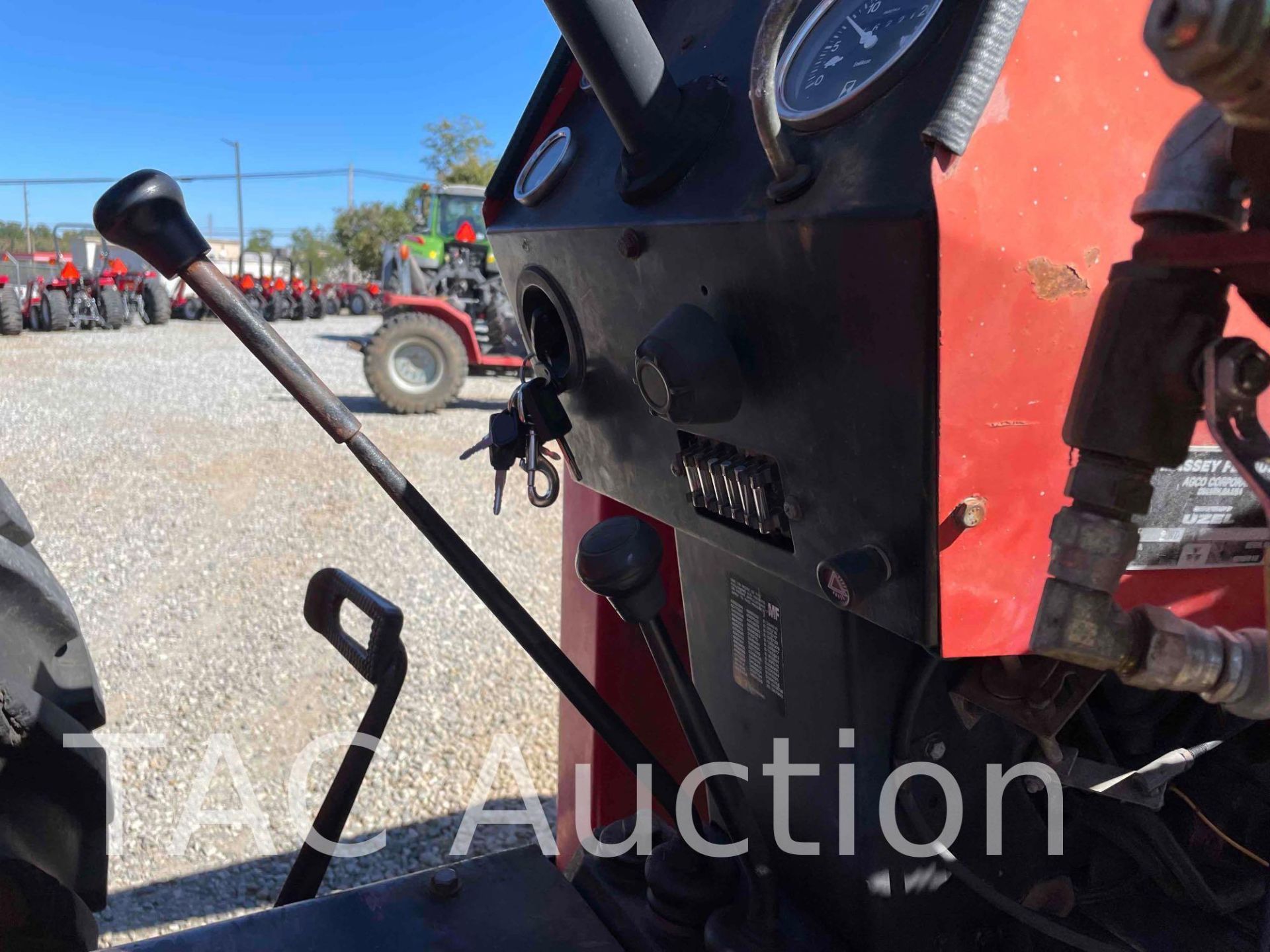 Massey Ferguson 281 Tractor W/ Front End Loader - Image 16 of 43