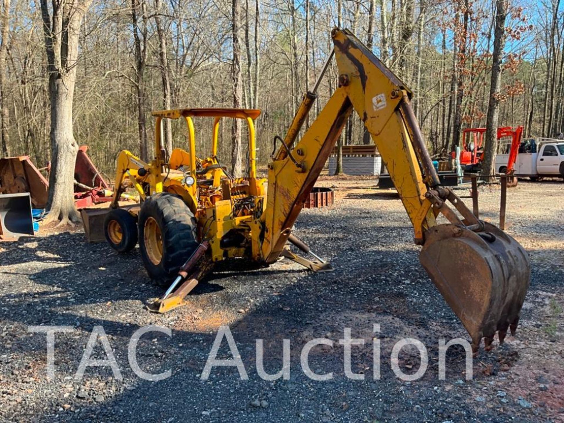 John Deere 401-C Backhoe Loader - Image 3 of 40