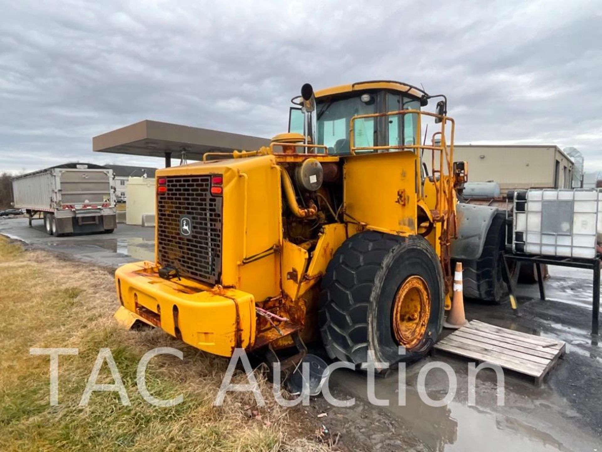 2004 John Deere 744J Wheel Loader - Image 5 of 20