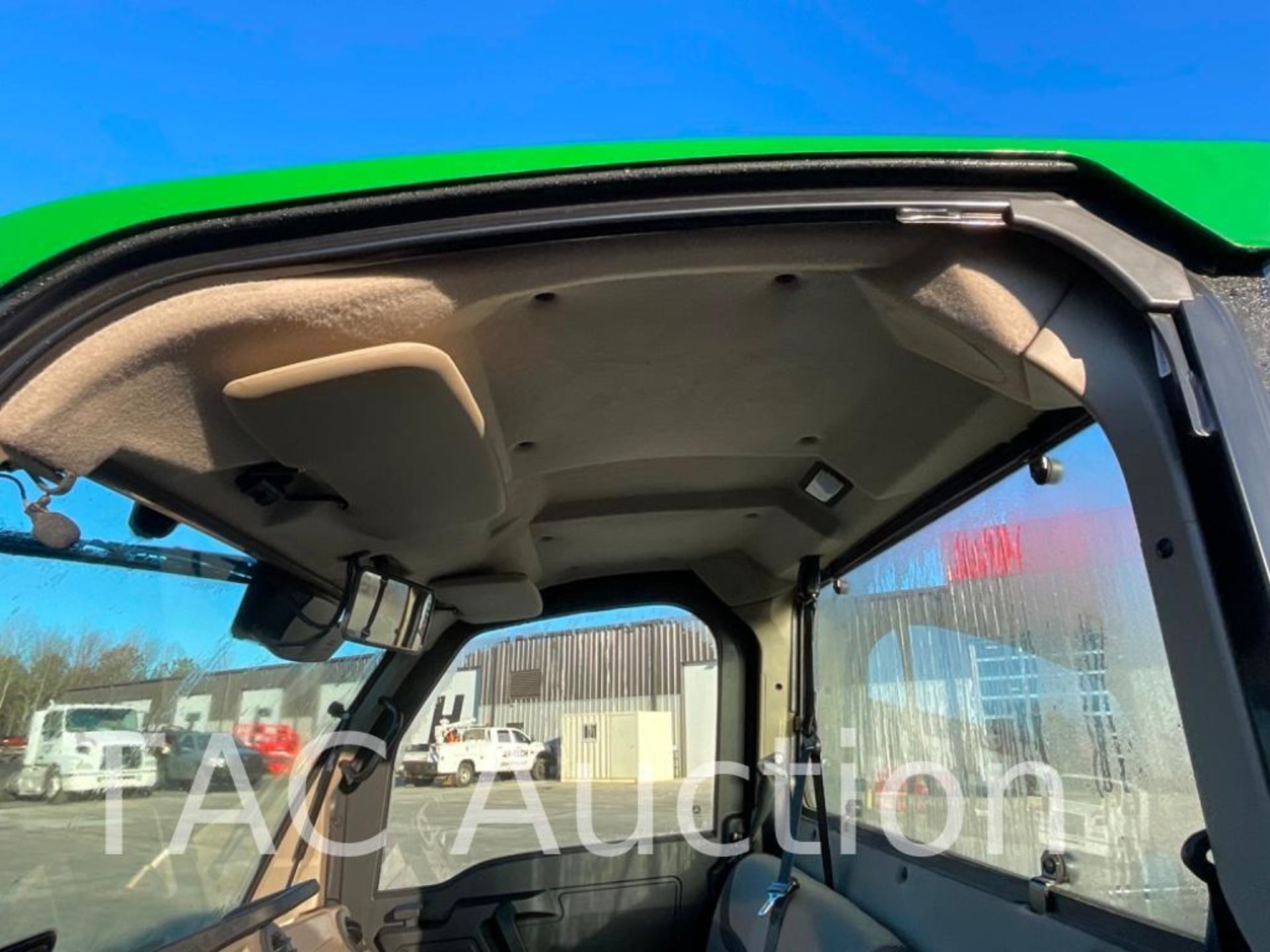 2023 John Deere Gator XUV865R 4x4 Side X Side - Image 12 of 42