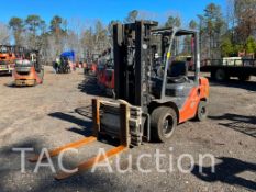 2014 Toyota 8FDU30 6000lb Forklift