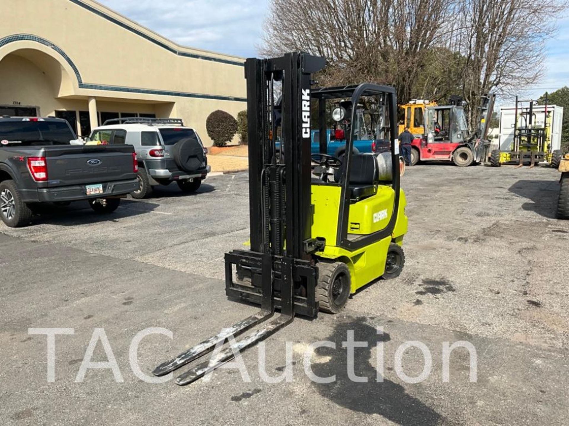 Clark CMC-20SL 3100lb Forklift