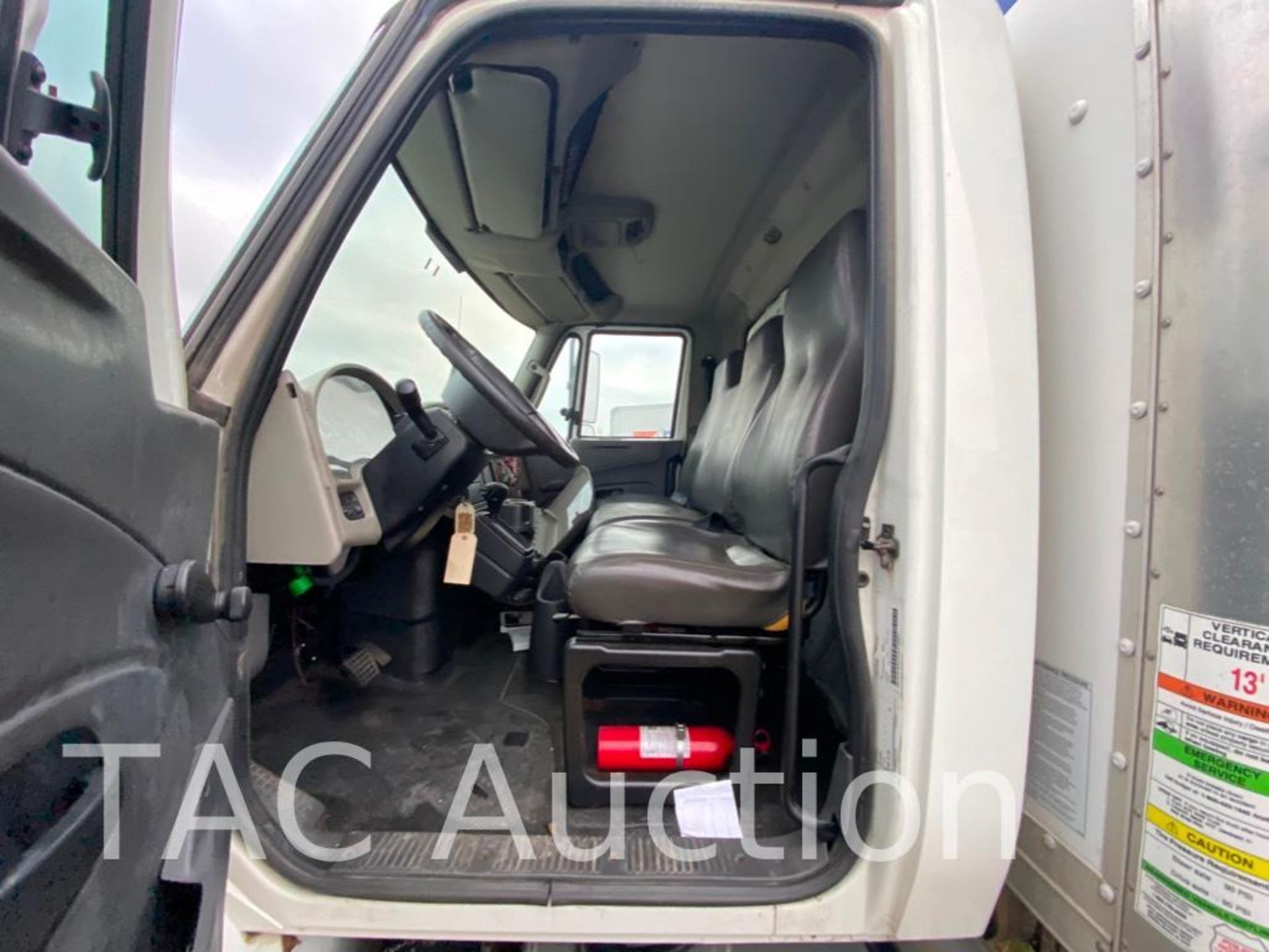 2017 International Durastar 4300 26ft Box Truck - Image 42 of 94