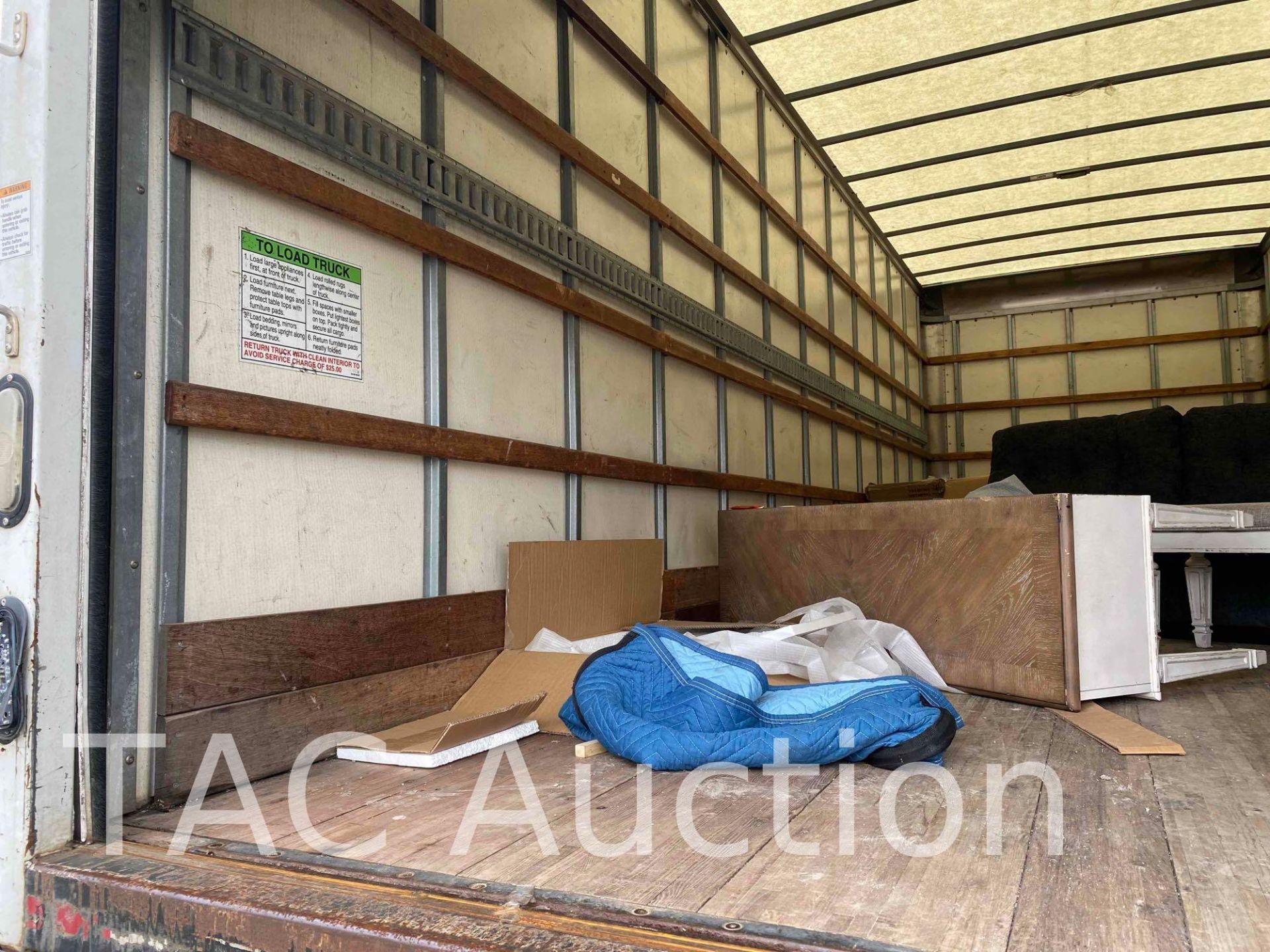 2017 International Durastar 4300 26ft Box Truck - Image 9 of 72