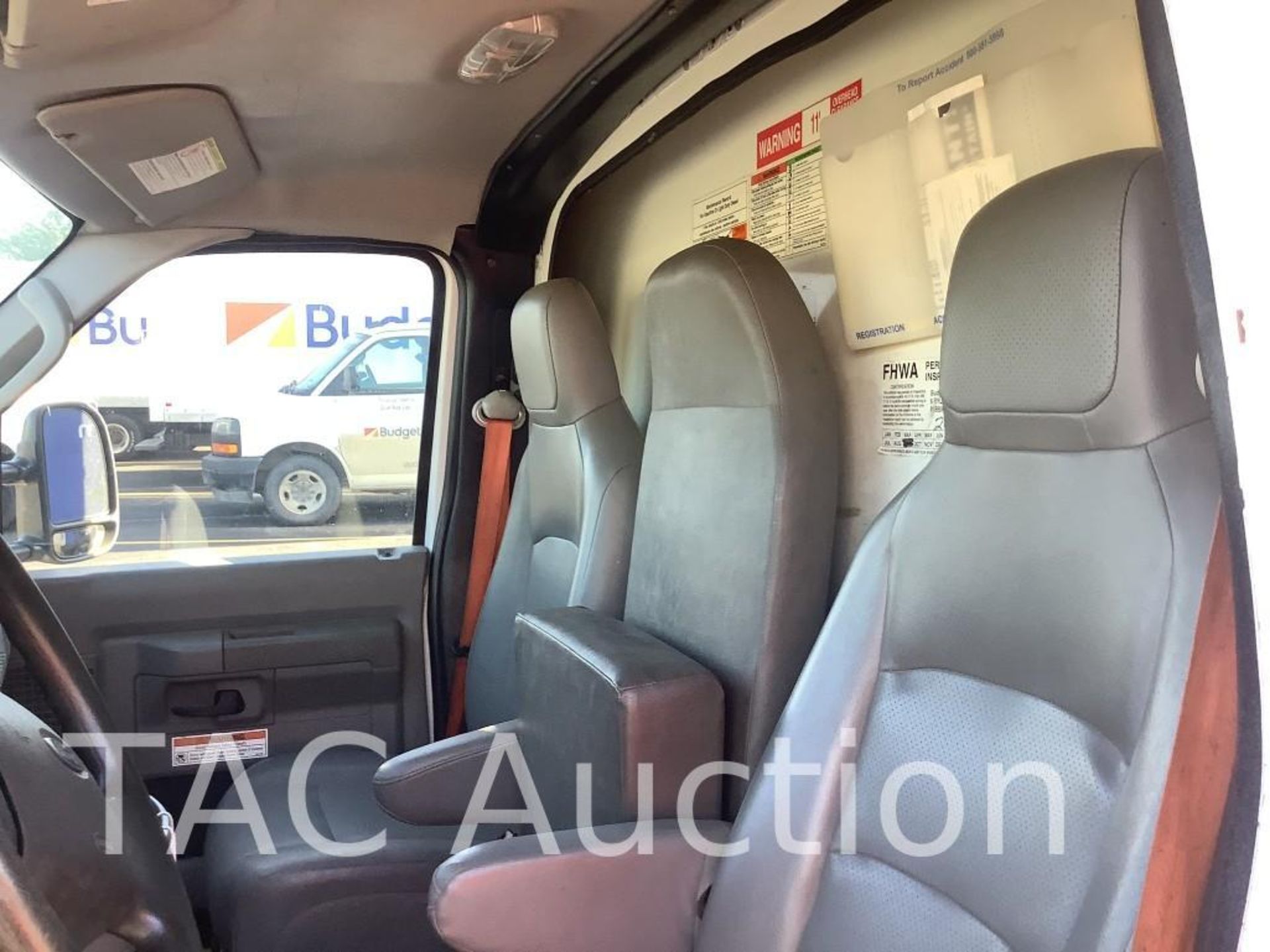 2014 Ford E-350 16ft Cutaway Van - Image 19 of 47