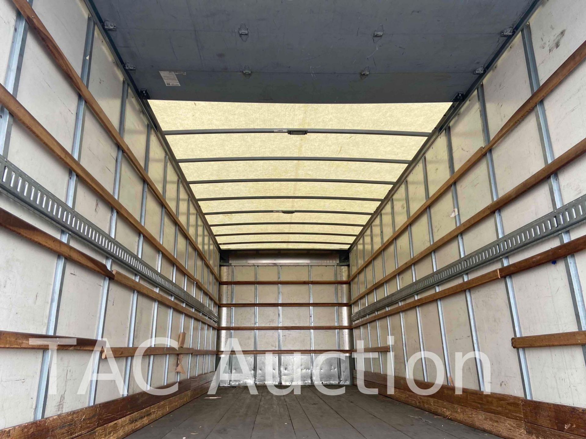 2017 Hino 268 26ft Box Truck - Image 45 of 76