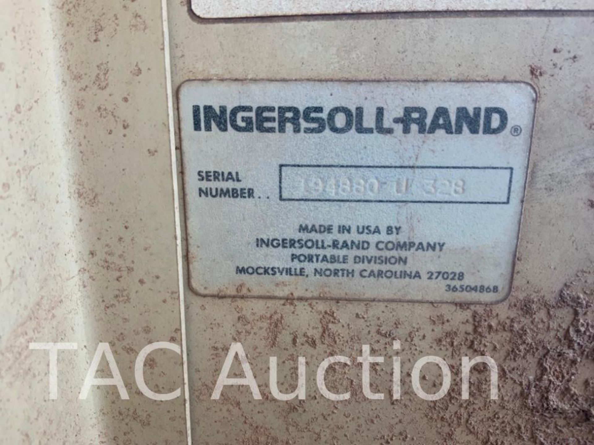 Ingersoll Rand Towable Air Compressor - Image 21 of 21