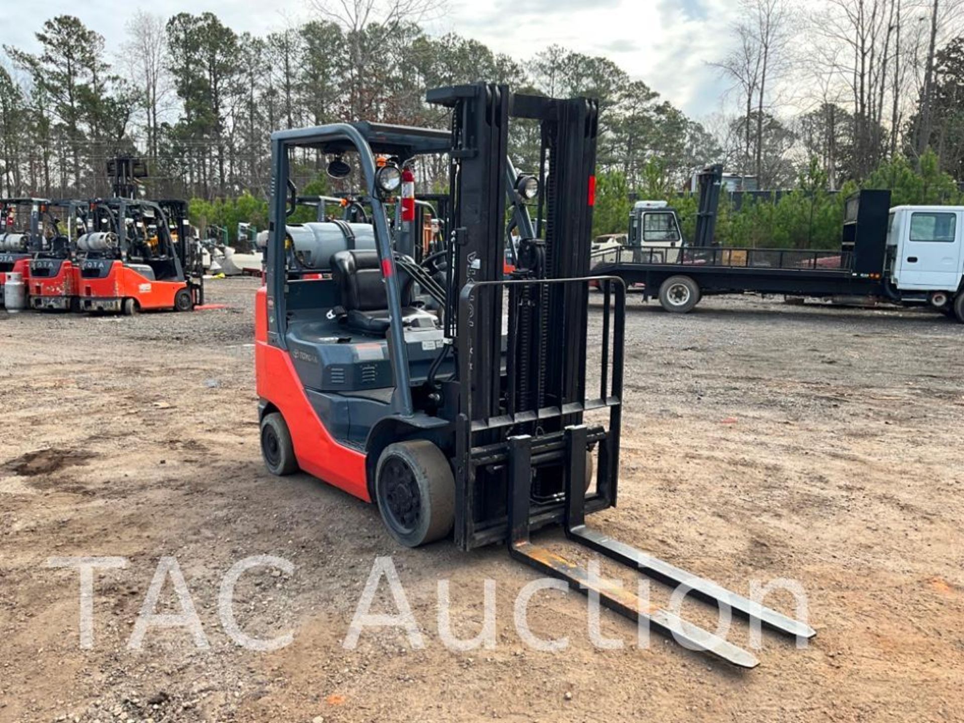 2011 Toyota 8FGCU25 5000lb Forklift - Image 7 of 33