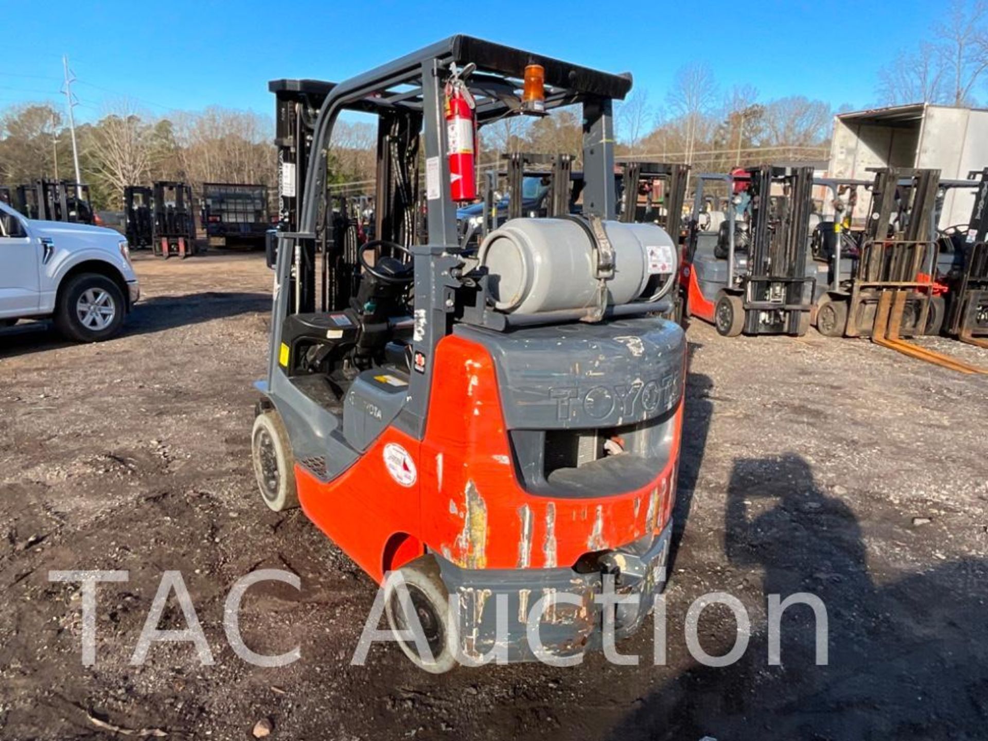 2013 Toyota 8FGCU25 5000lb Forklift - Image 3 of 28