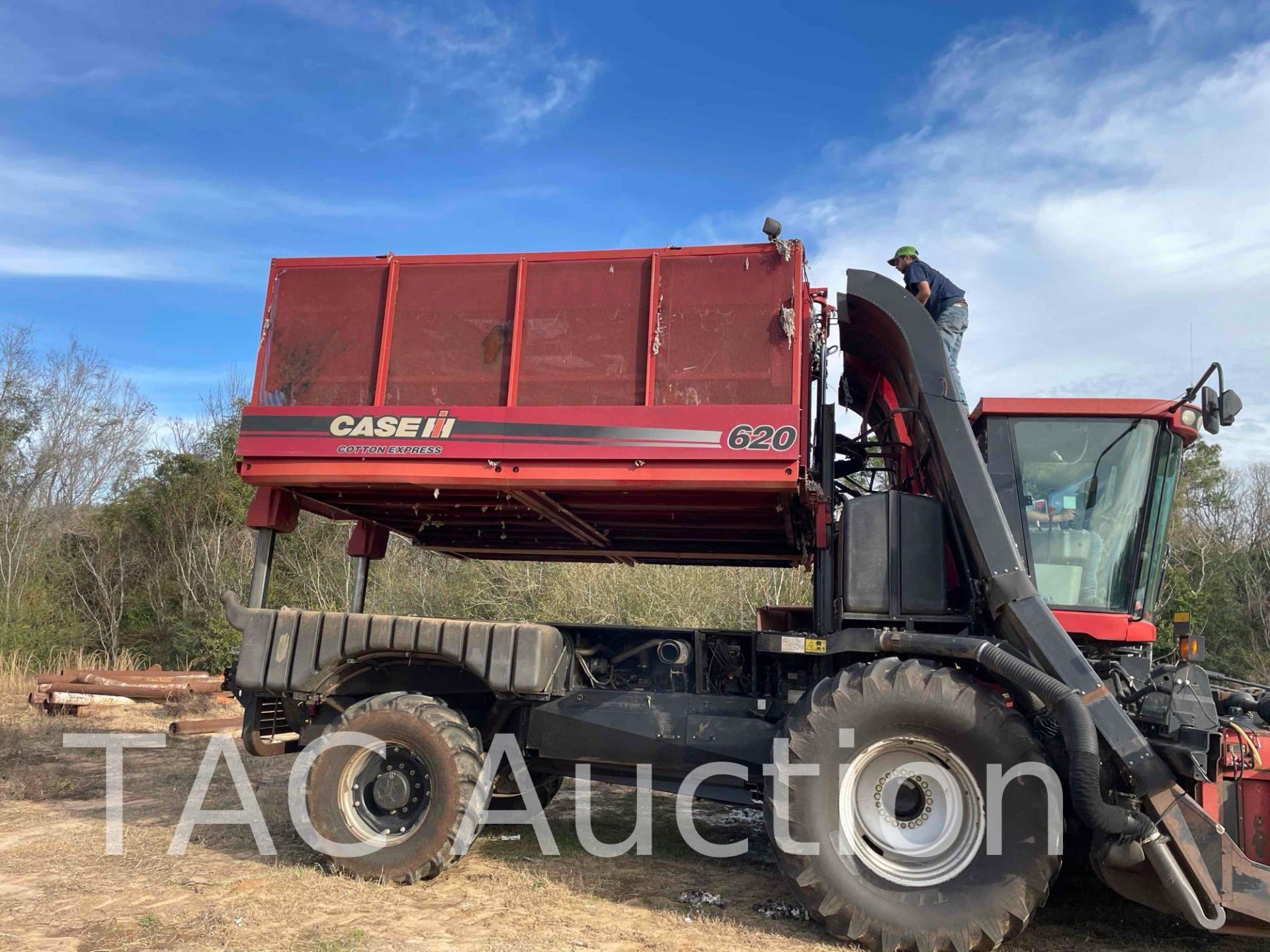 2013 CASE International 620 (6) Row Cotton Picker - Image 13 of 67