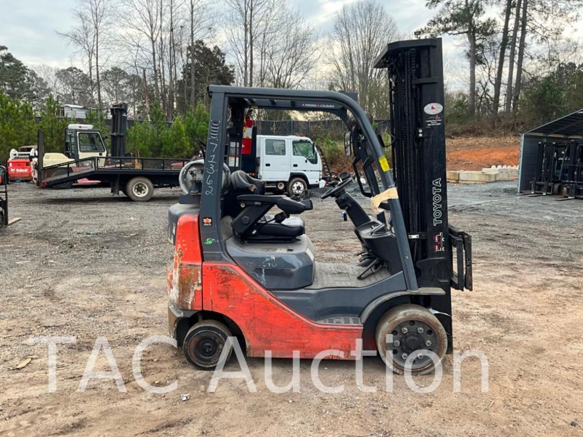 2015 Toyota 8FGCU20 4000lb Forklift - Image 6 of 32