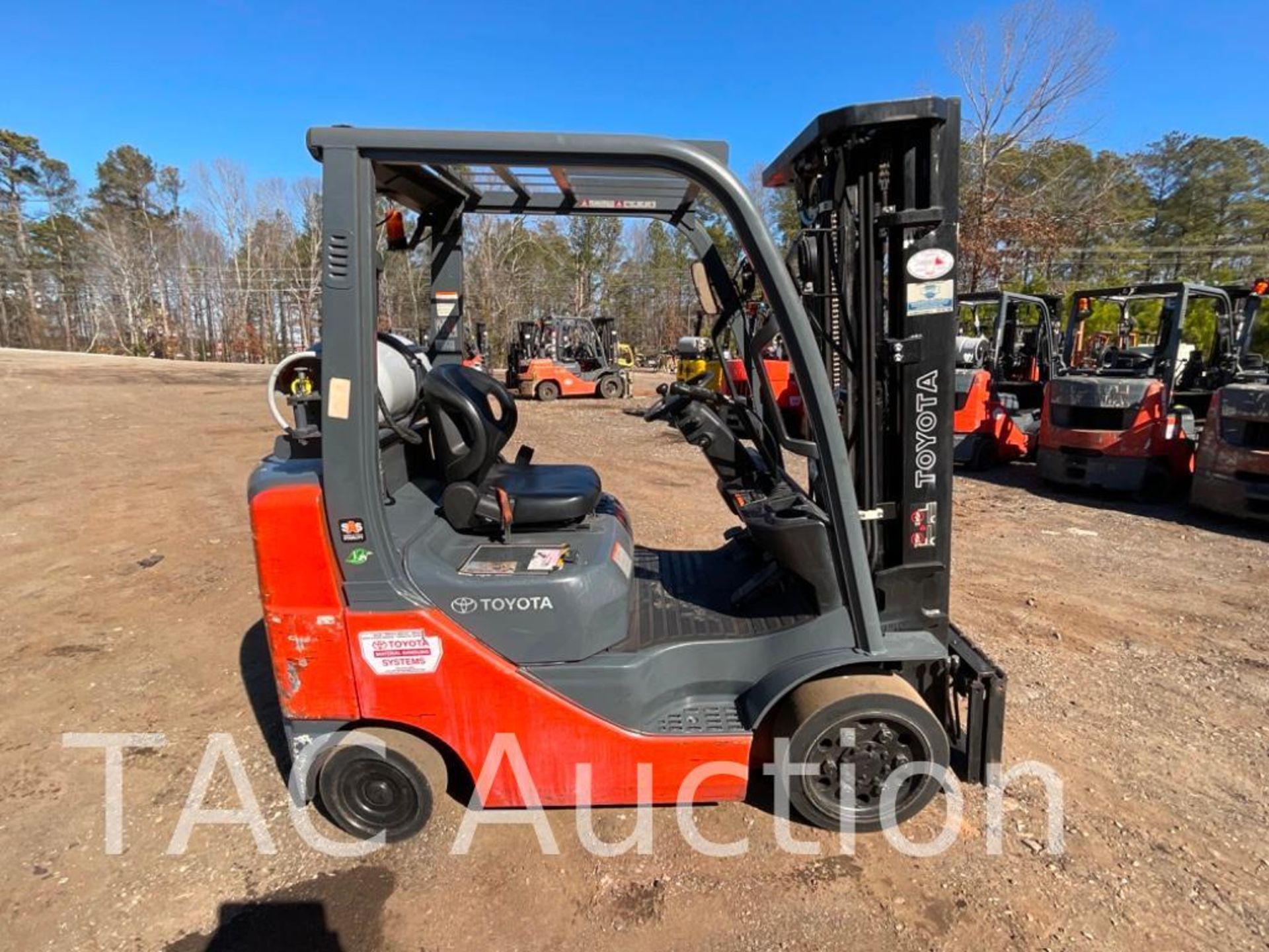 2015 Toyota 8FGCU25 5000lb Forklift - Image 6 of 29