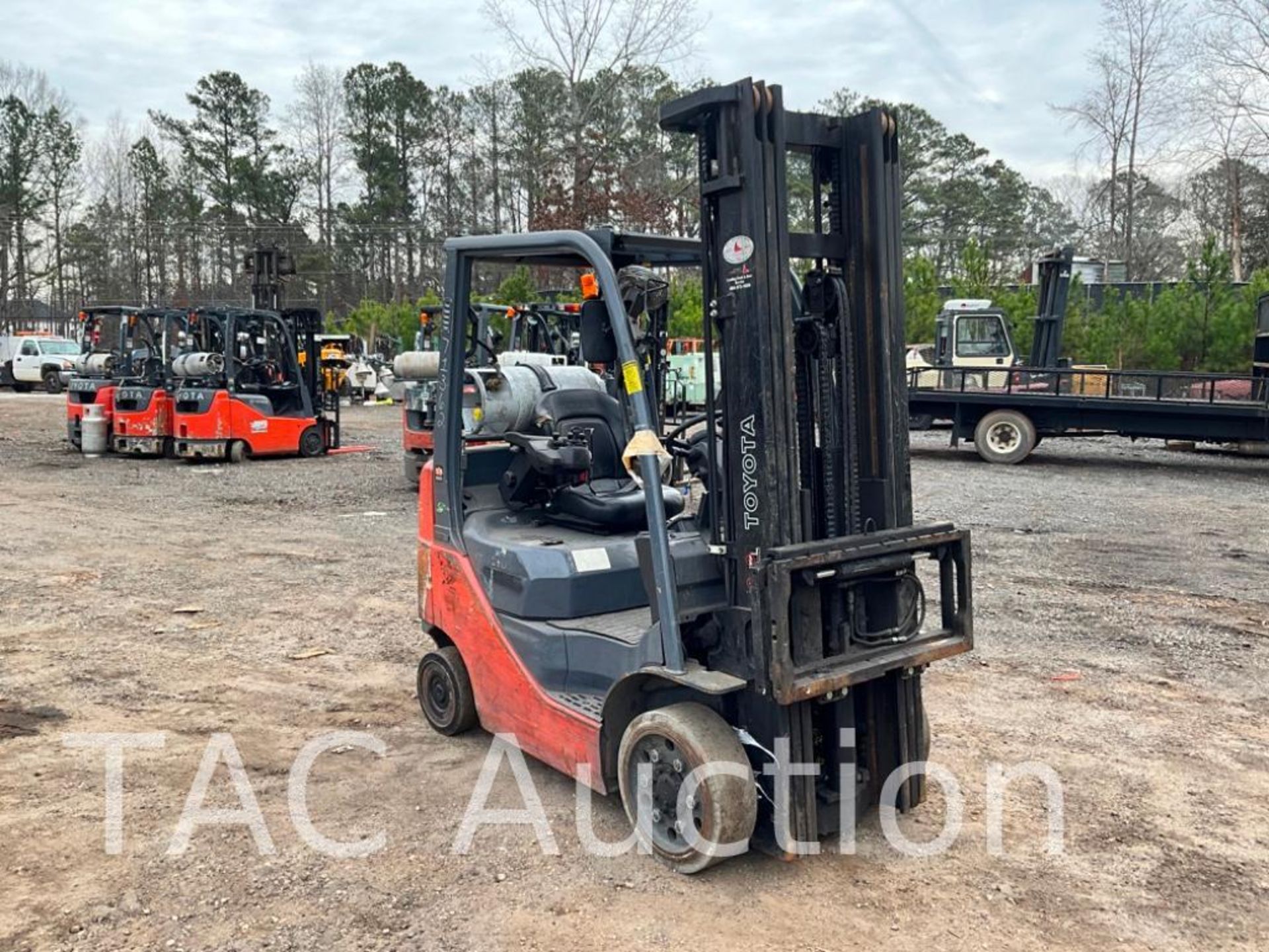 2015 Toyota 8FGCU20 4000lb Forklift - Image 7 of 32