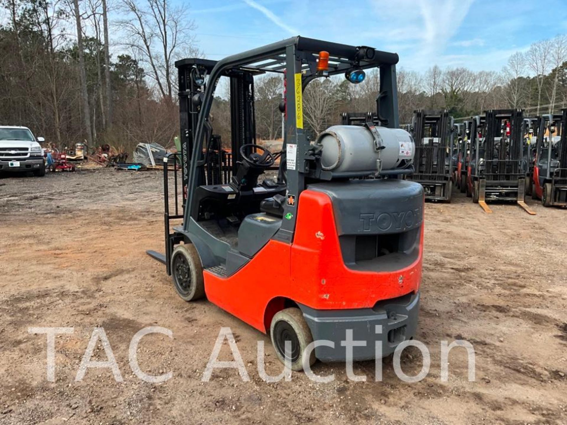 2011 Toyota 8FGCU25 5000lb Forklift - Image 3 of 33