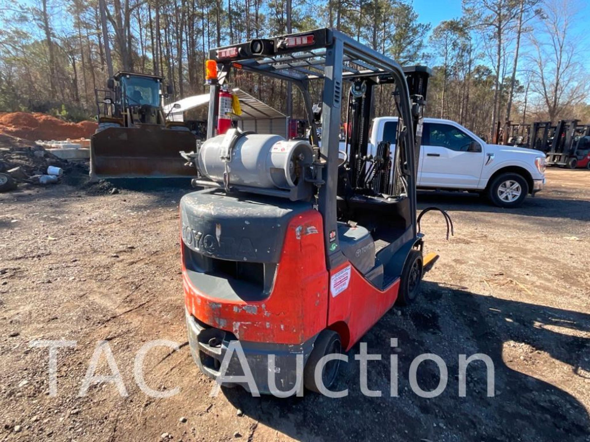 2015 Toyota 8FGCU25 5000lb Forklift - Image 5 of 30