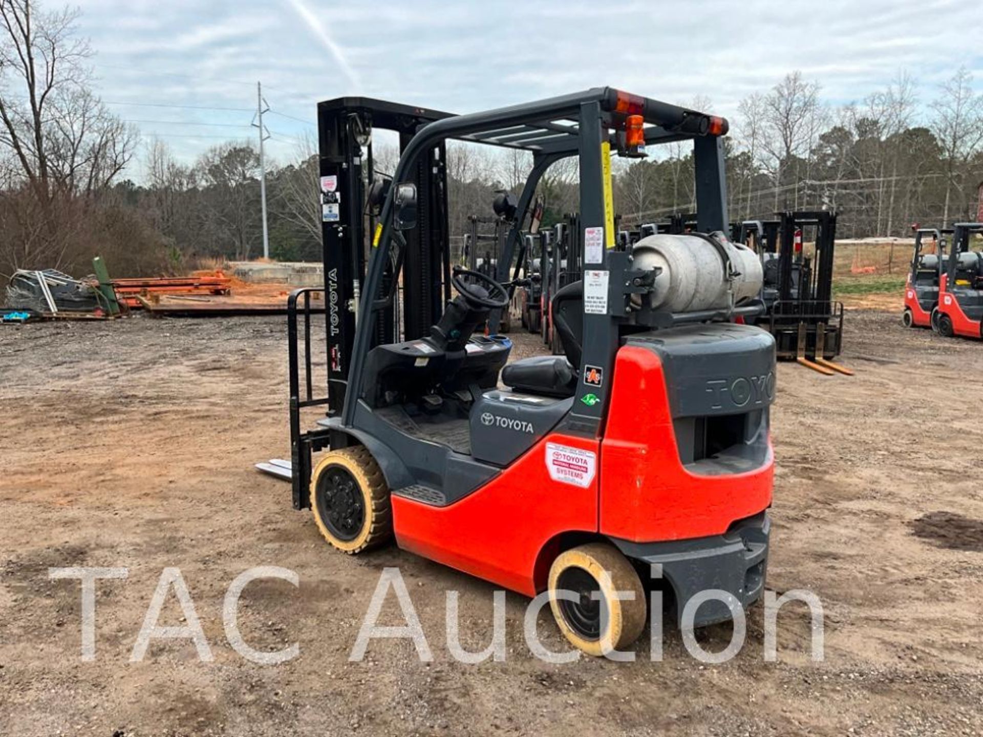 2010 Toyota 8FGCU20 4000lb Forklift - Image 3 of 33