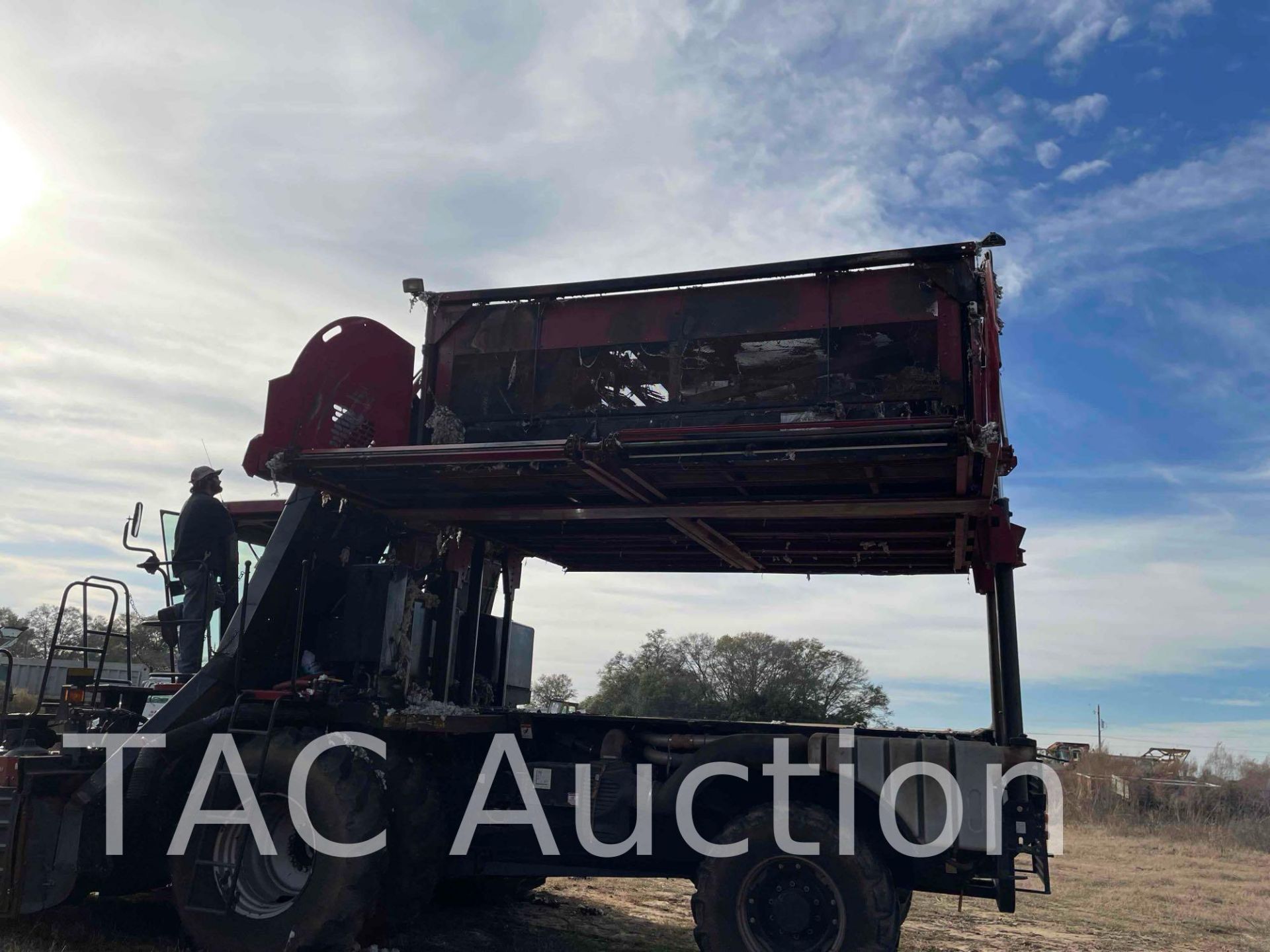 2013 CASE International 620 (6) Row Cotton Picker - Image 16 of 67