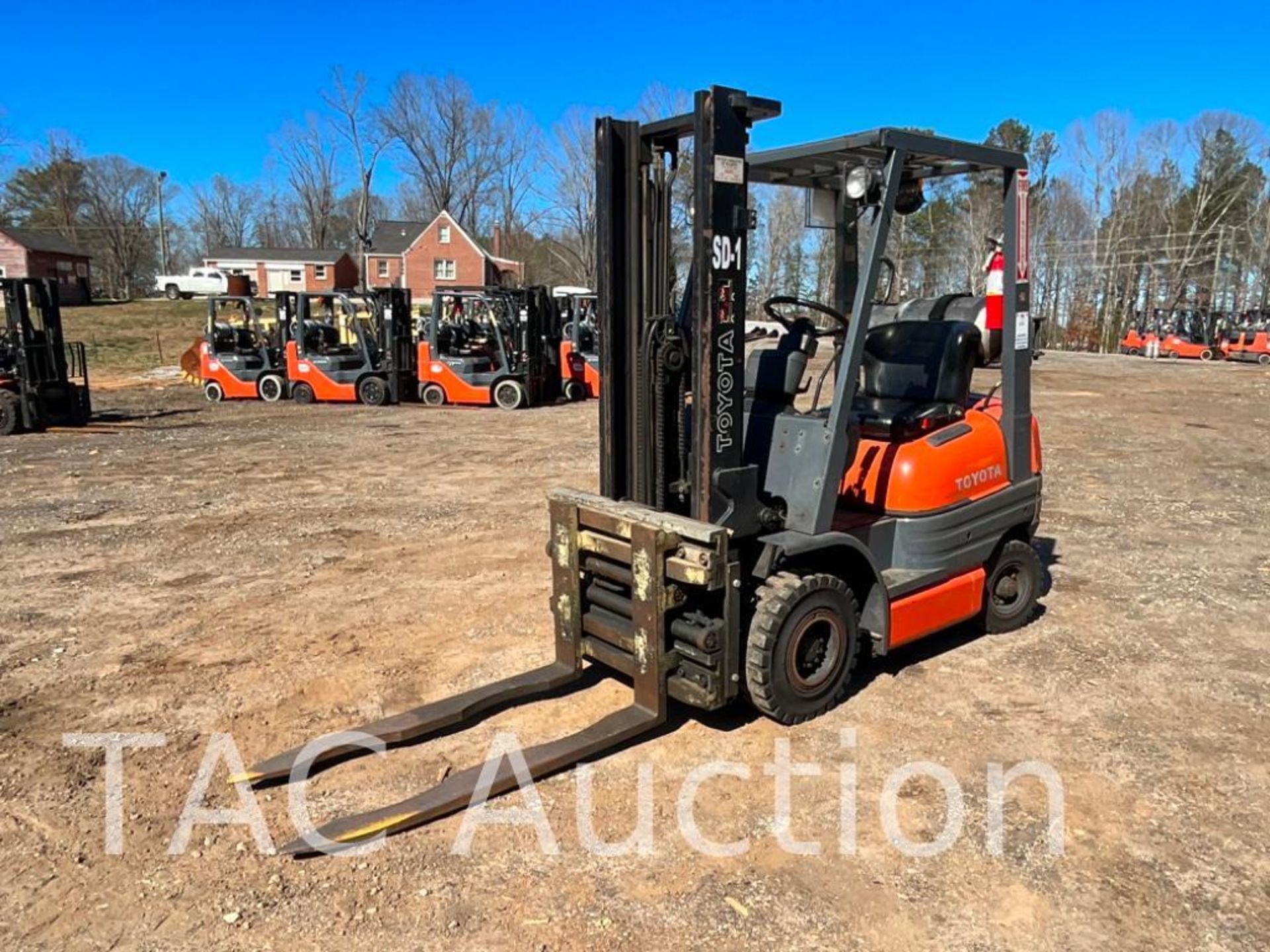 Toyota 42-6FGU15 3000lb Forklift