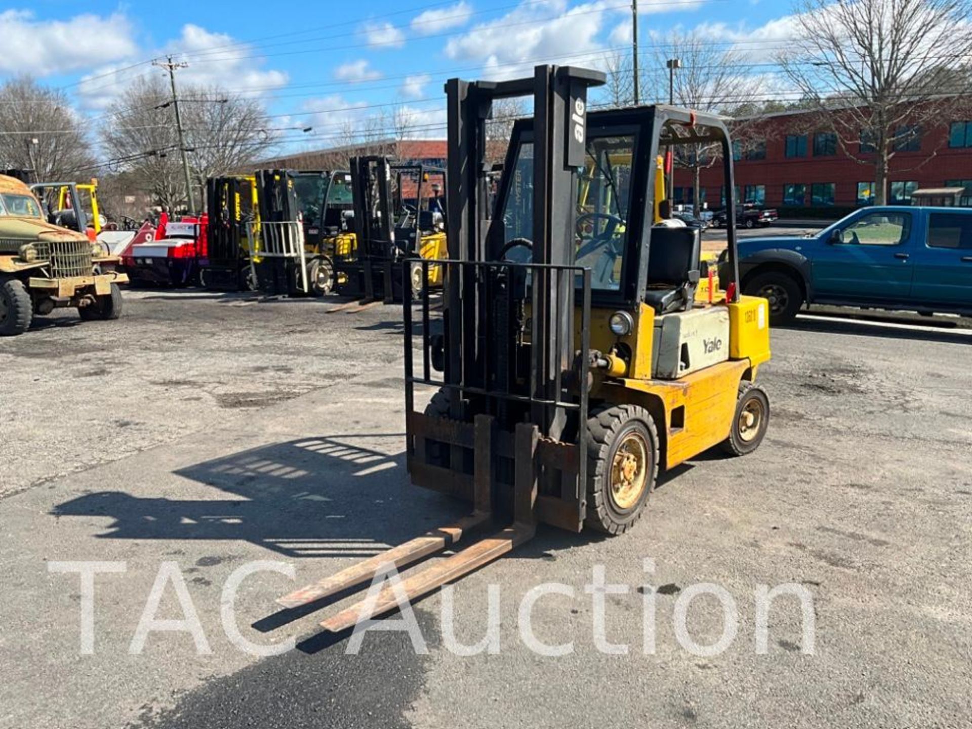 Yale GP050 5000lb Forklift