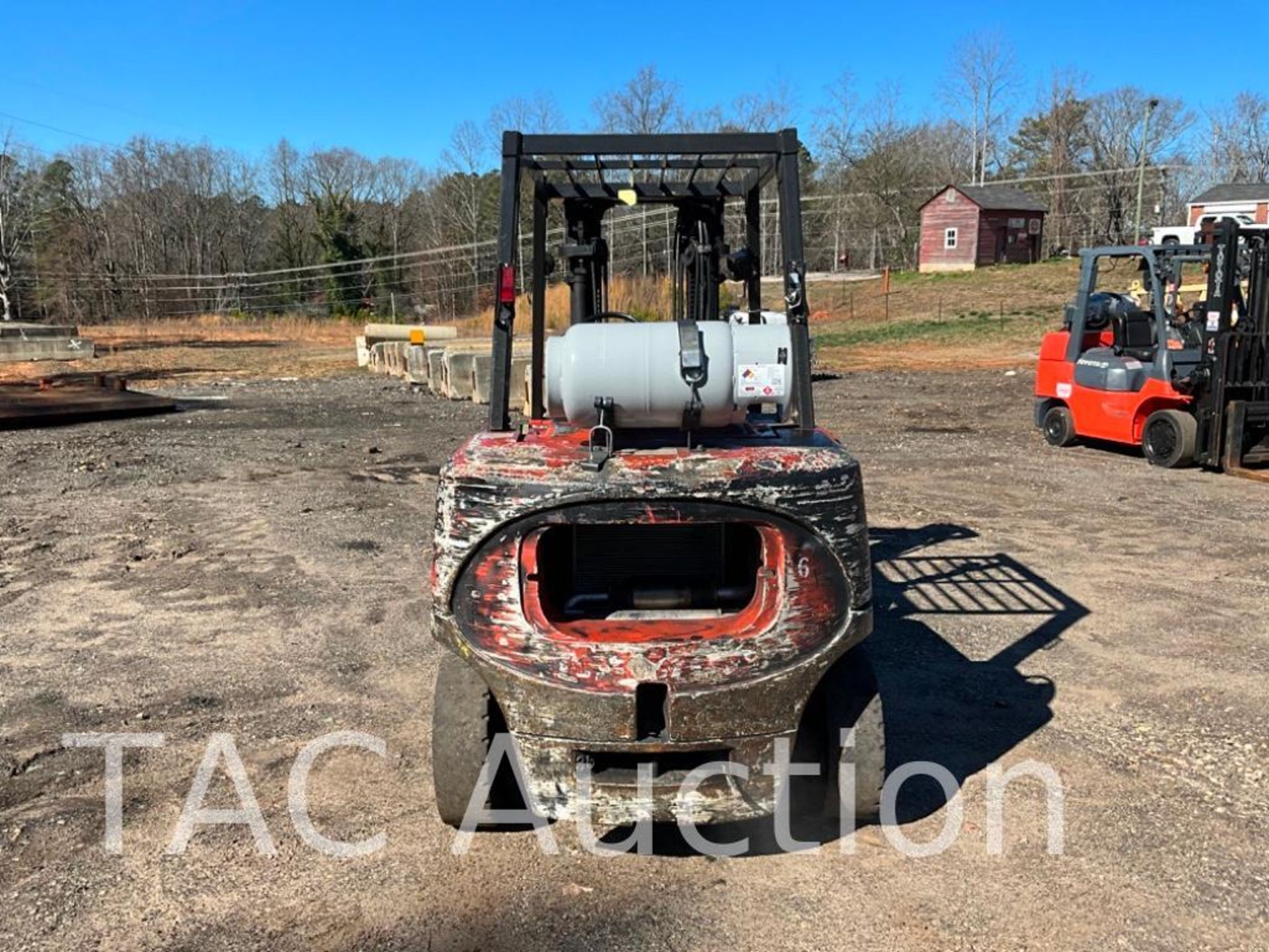 2006 Nissan F04B40V 8000lb Forklift - Image 4 of 29