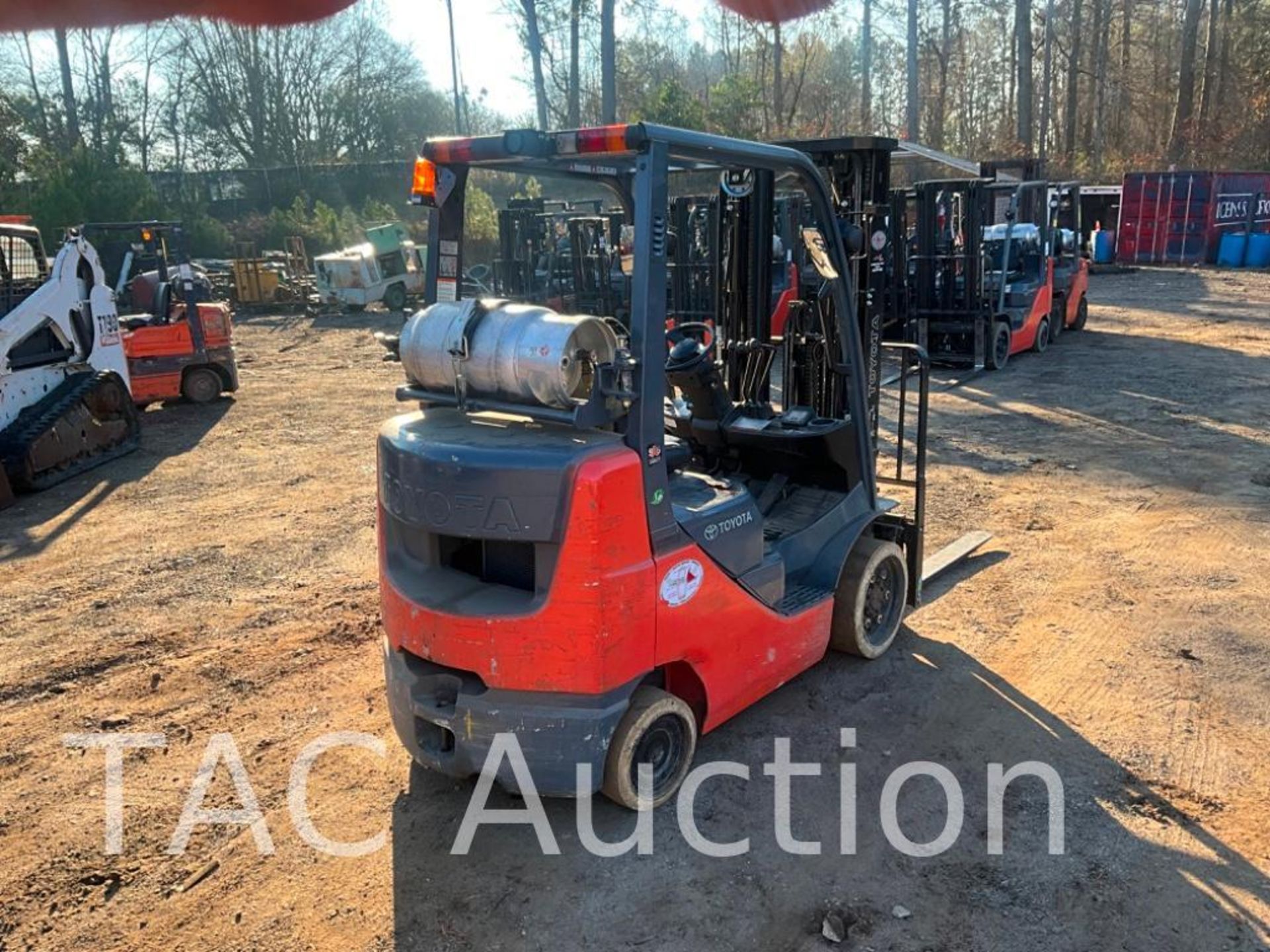 Toyota 8FGCU25 4,500lb Forklift - Image 5 of 30