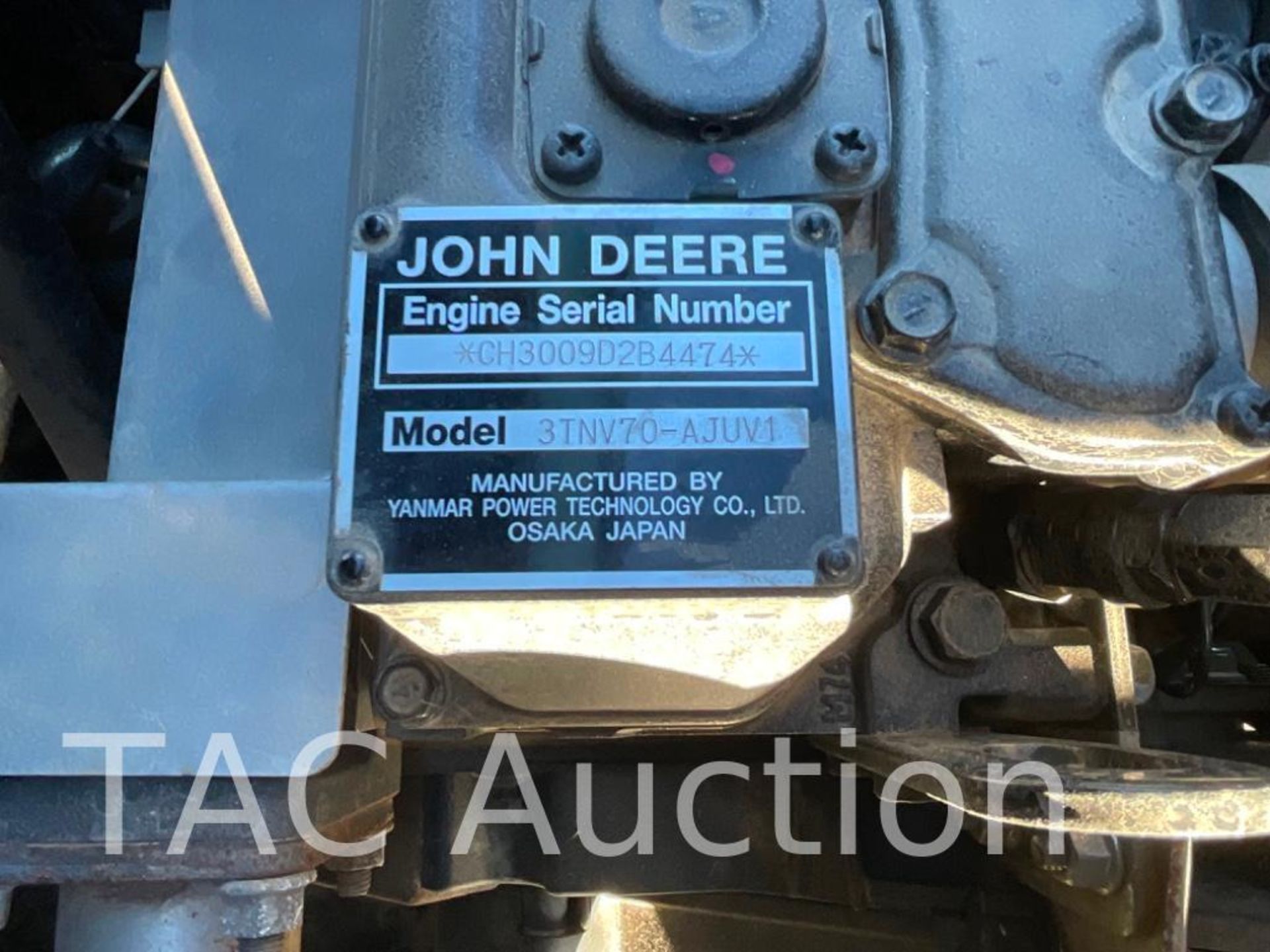2023 John Deere Gator XUV865R 4x4 Side X Side - Image 28 of 42