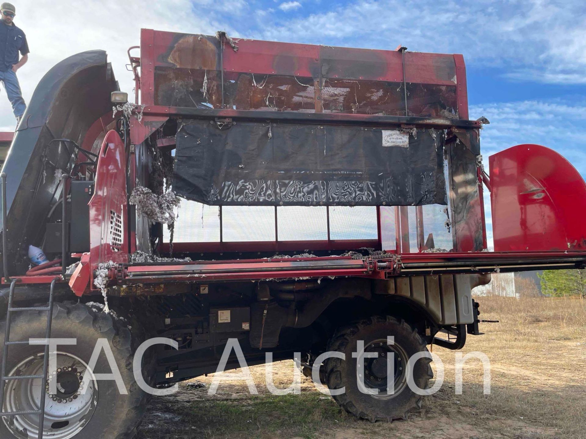 2013 CASE International 620 (6) Row Cotton Picker - Image 12 of 67