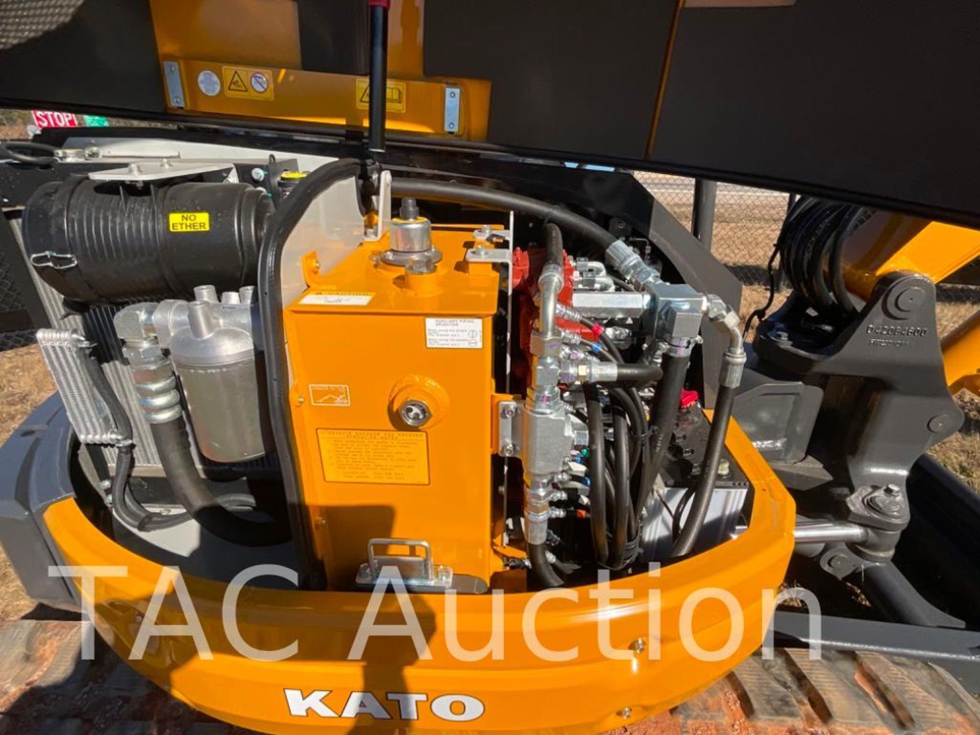 2023 Kato HD50 Mini Excavator - Image 15 of 25
