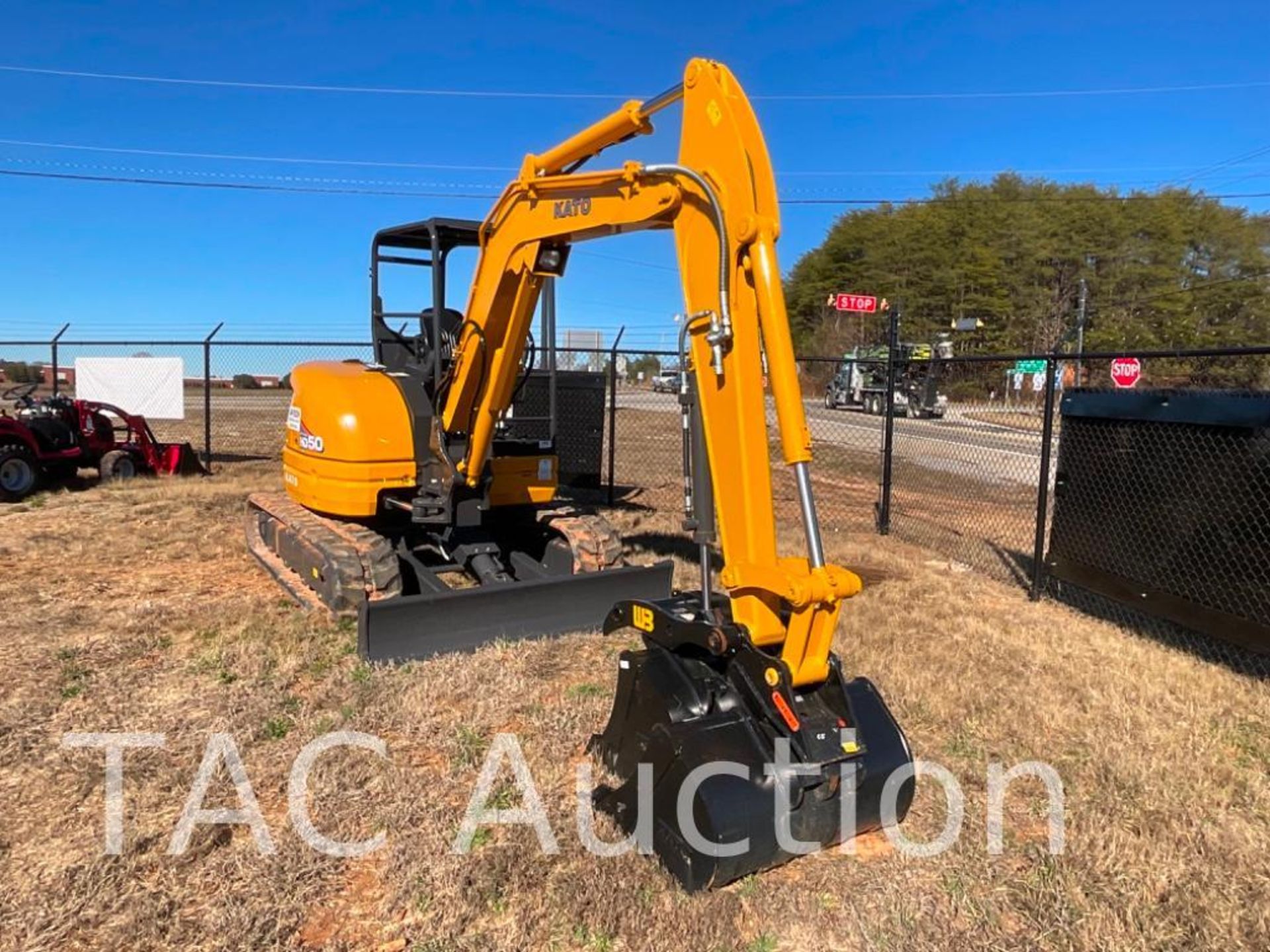 2023 Kato HD50 Mini Excavator - Image 7 of 25