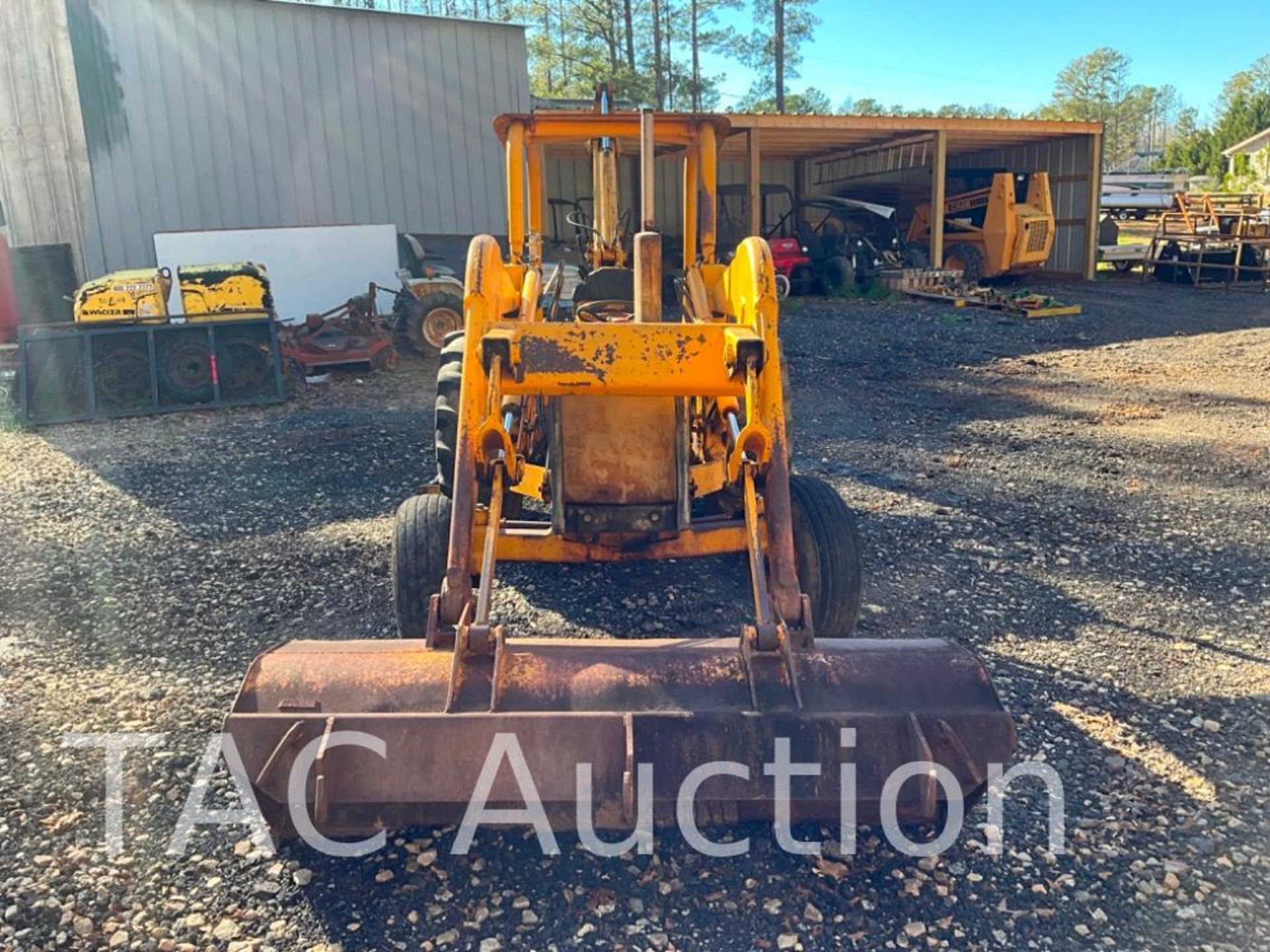 John Deere 401-C Backhoe Loader - Image 8 of 40