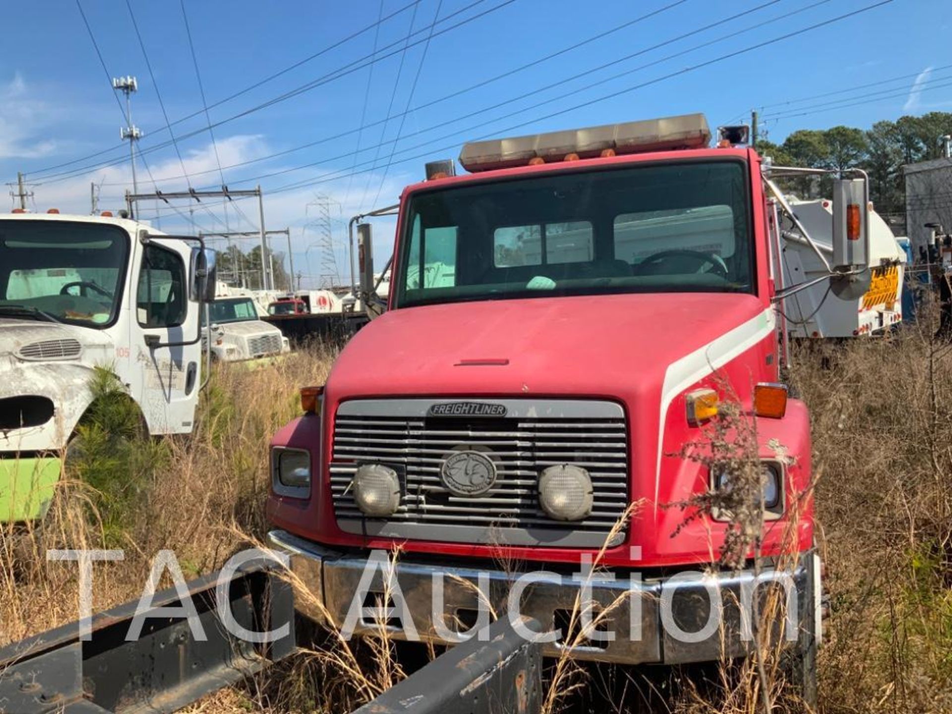 1994 Freightliner FL80 Cab and Chassis - Image 2 of 45