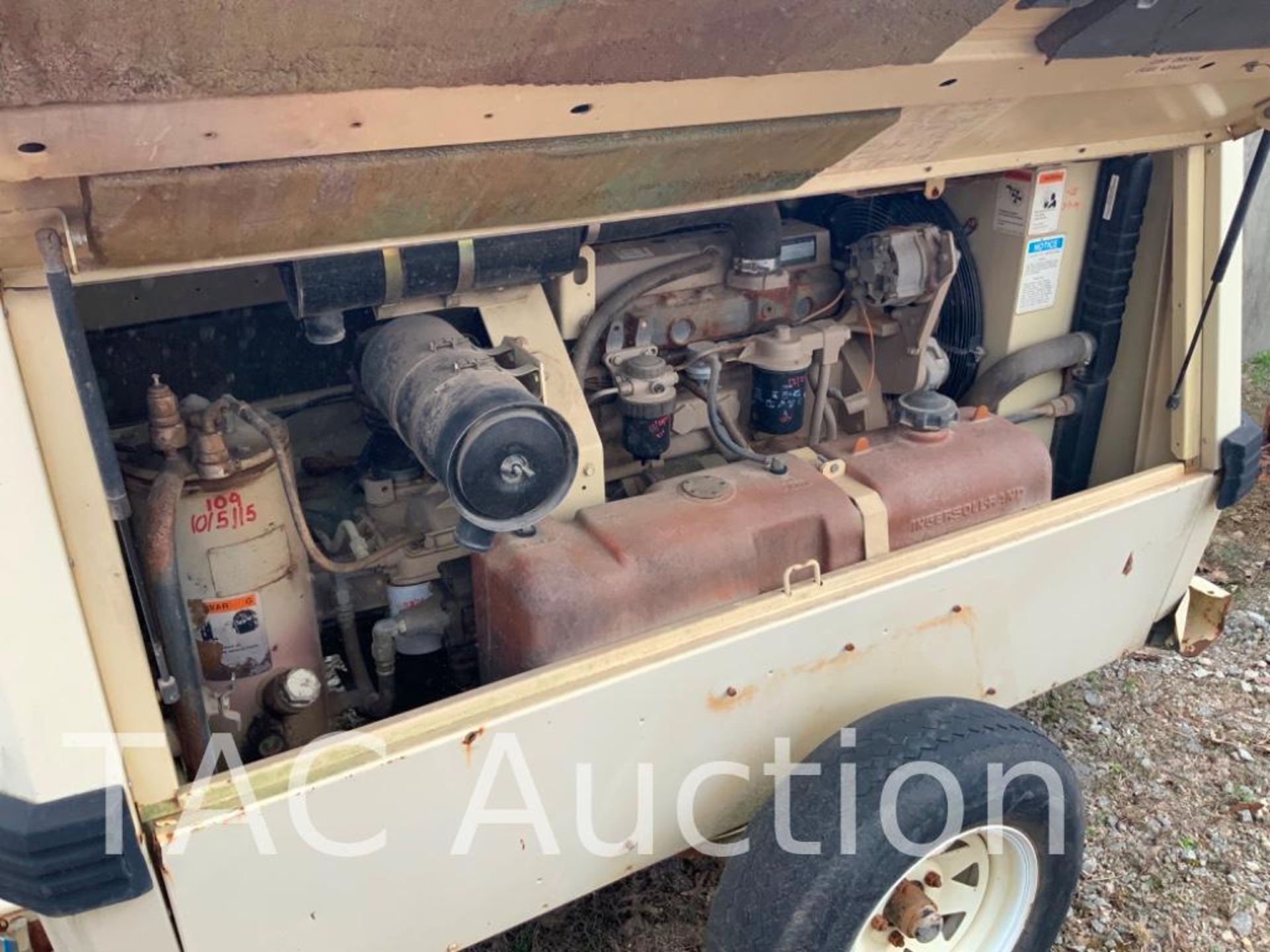 1998 Ingersoll Rand P185 WJD Towable Air Compressor - Image 10 of 22