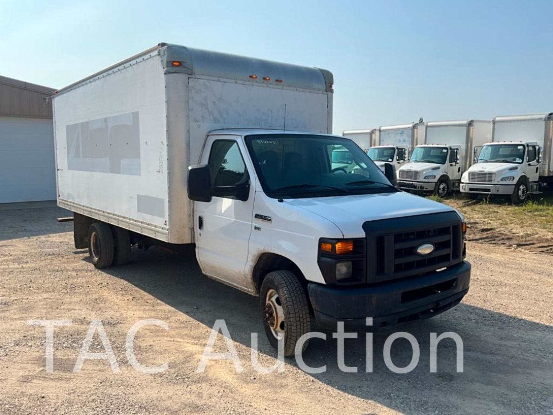 2015 Ford E-350 16ft Box Truck - Image 3 of 43