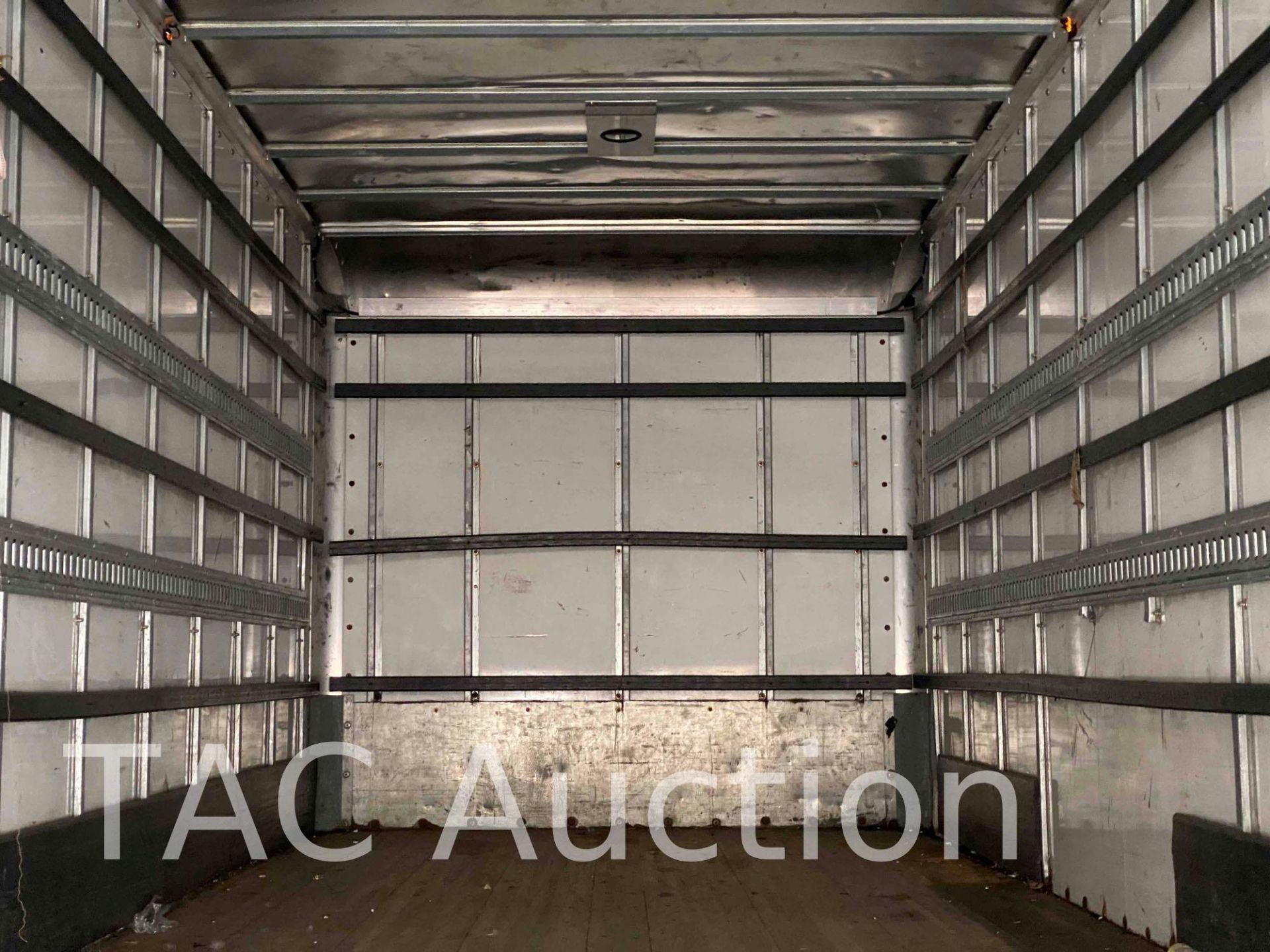 2016 Hino 268 26ft Box Truck - Image 36 of 70
