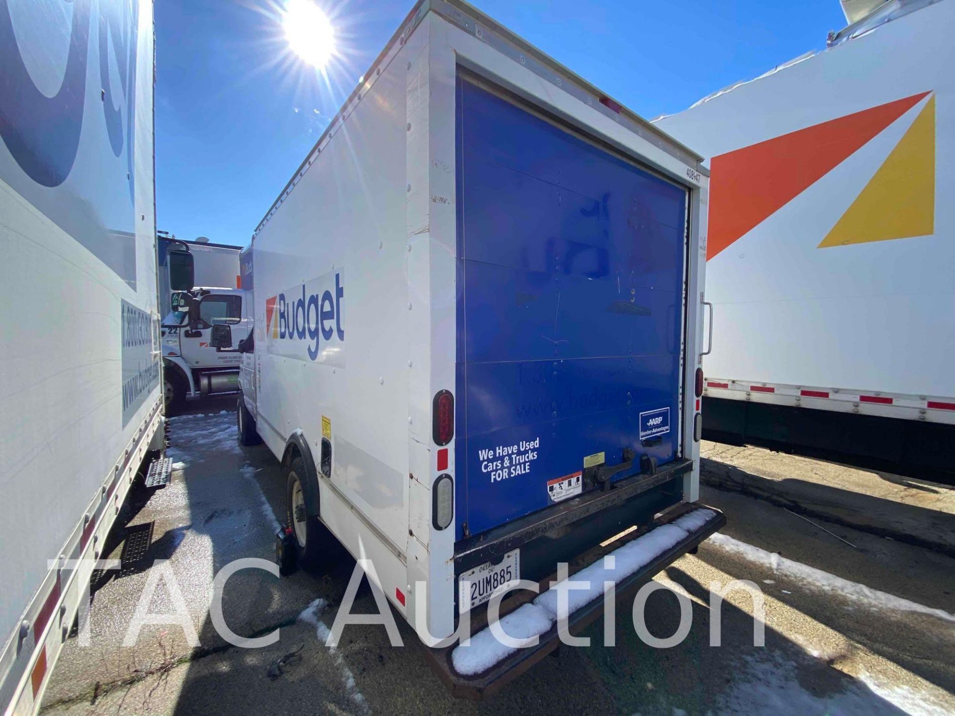 2014 Ford E-350 12ft Box Truck - Image 6 of 46