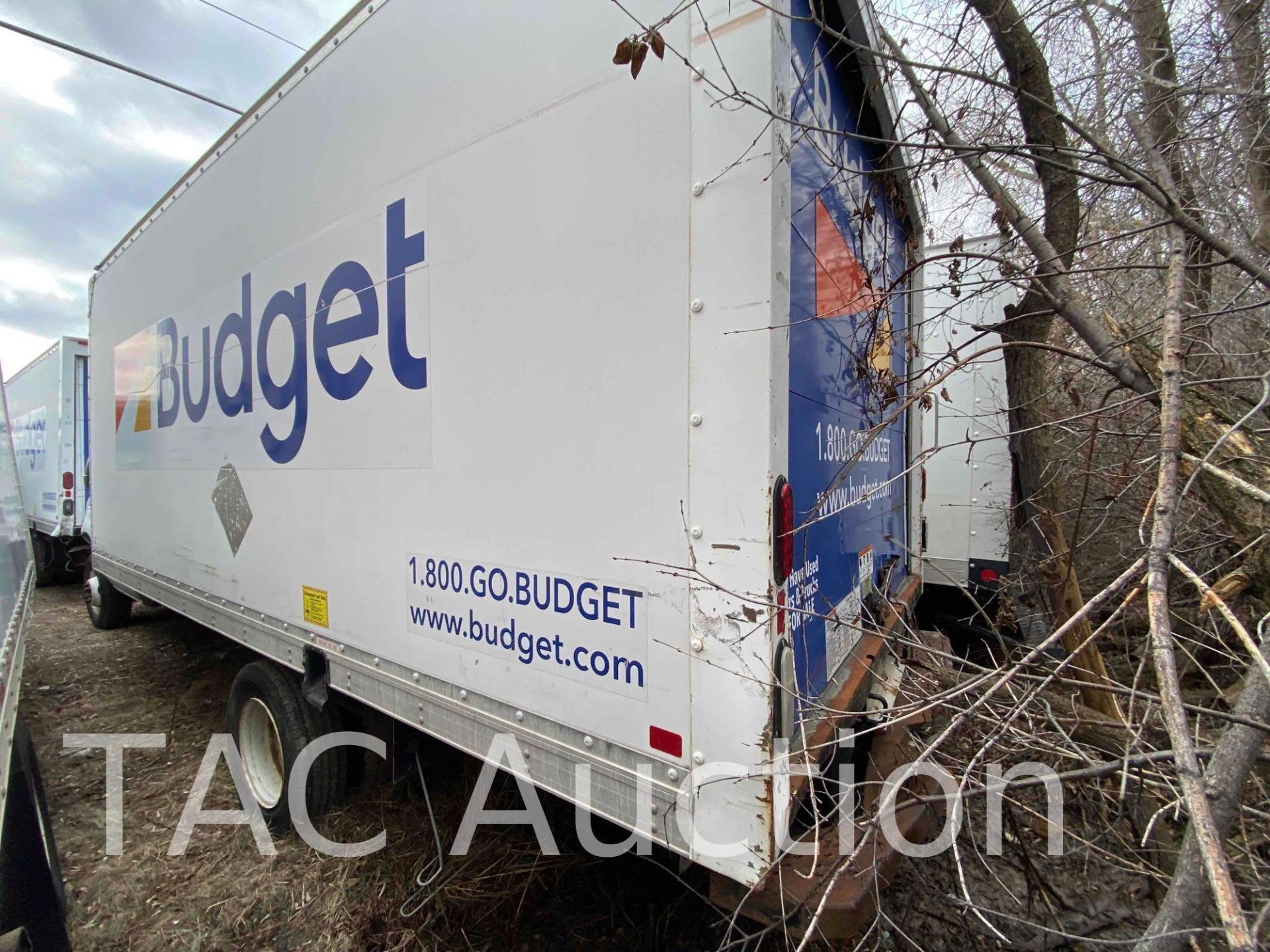 2016 Ford E-350 16ft Box Truck - Image 5 of 44