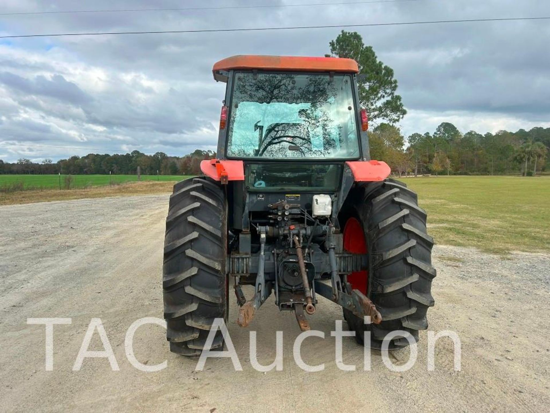 2004 Kubota M9000 4x4 Tractor W/ Front End Loader - Image 4 of 20