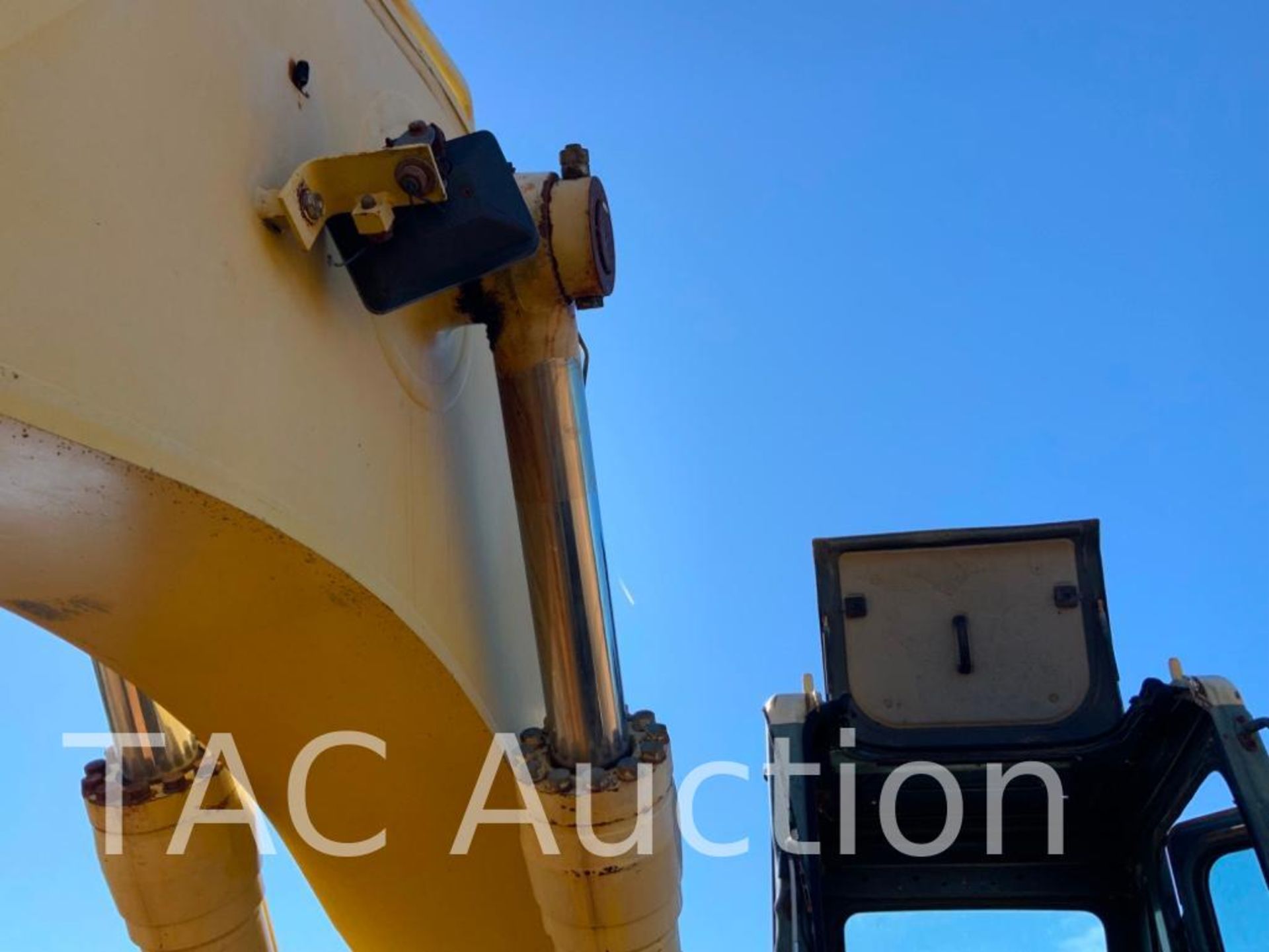 Komatsu PC250LC Hydraulic Excavator - Image 21 of 48